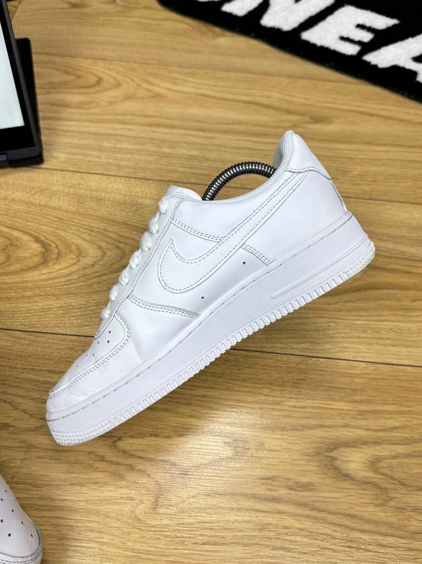 Nike Air Force 1 Low (40)