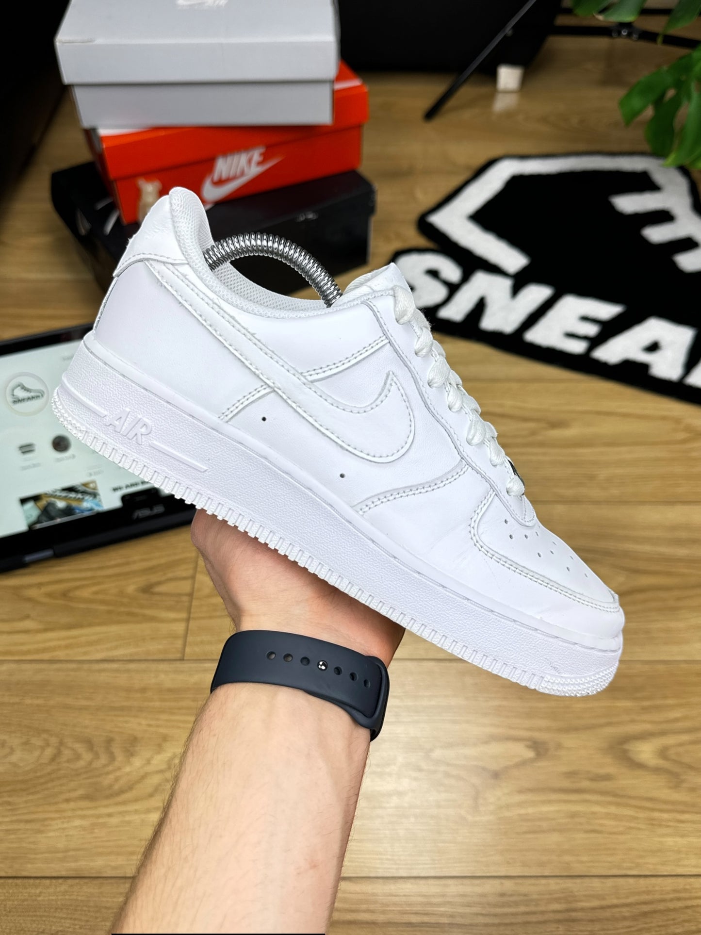 Nike Air Force 1 Low (40)