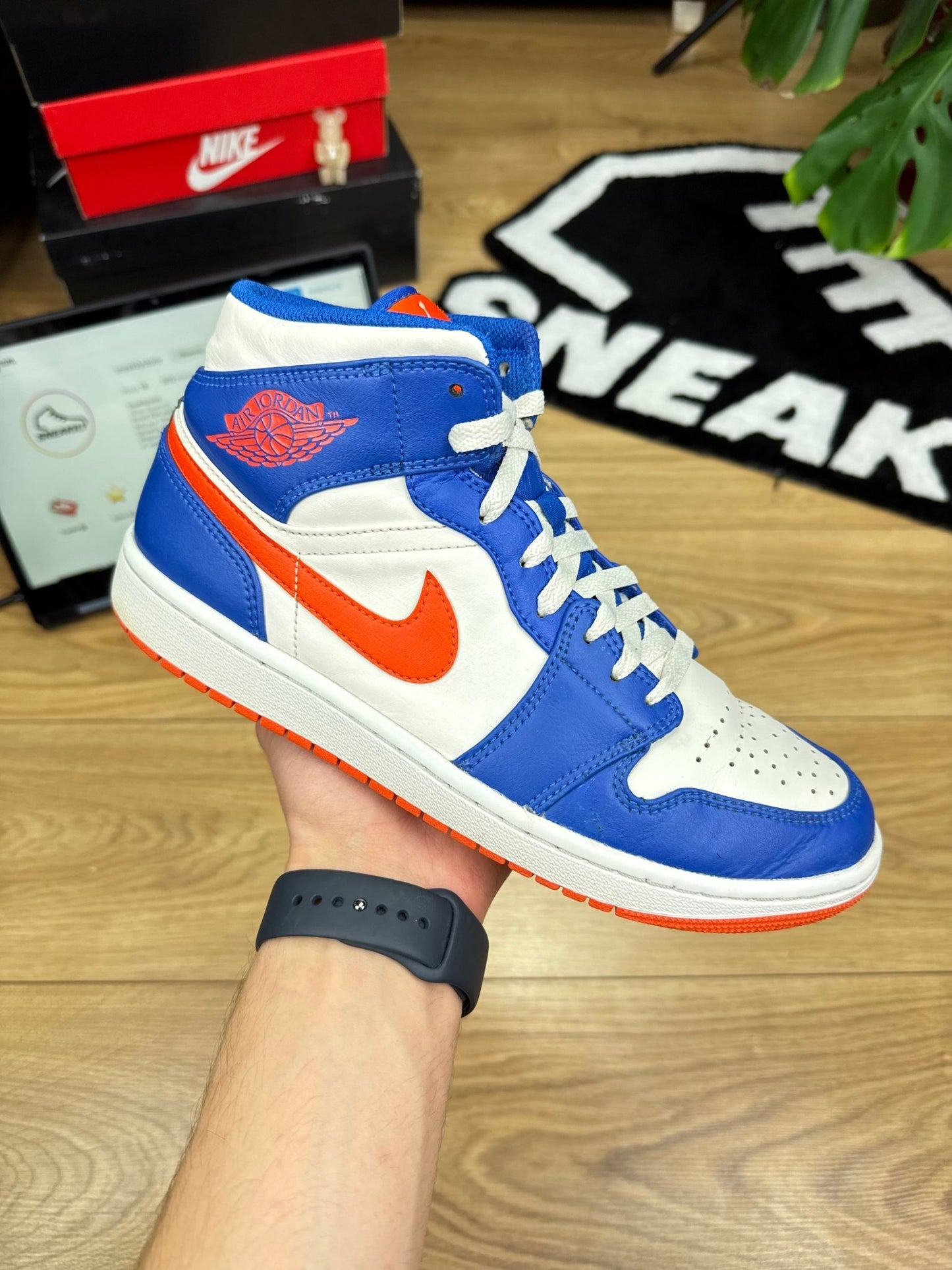Nike Air Jordan 1 Mid (42.5)