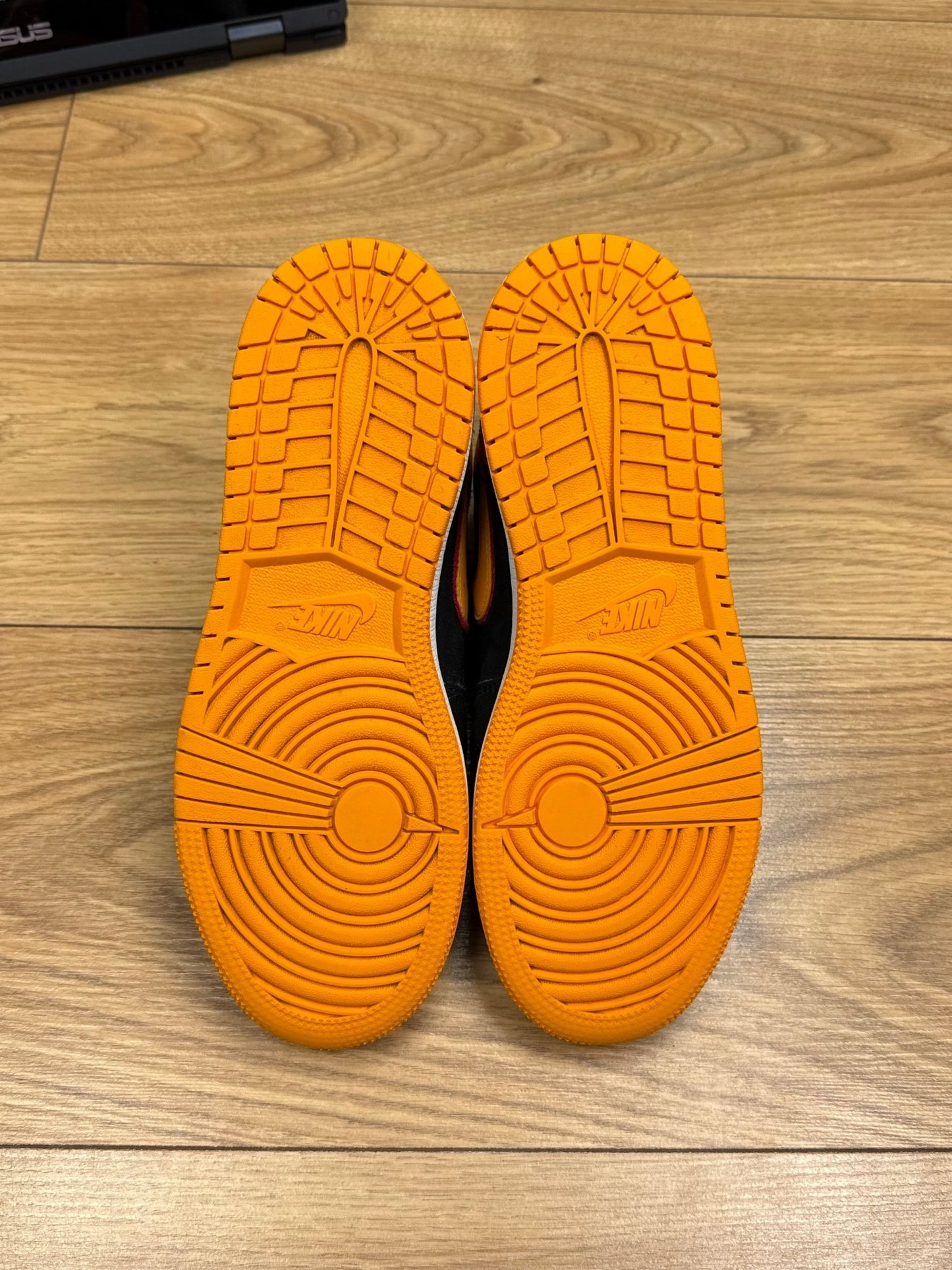 Nike Air Jordan 1 Mid (38)