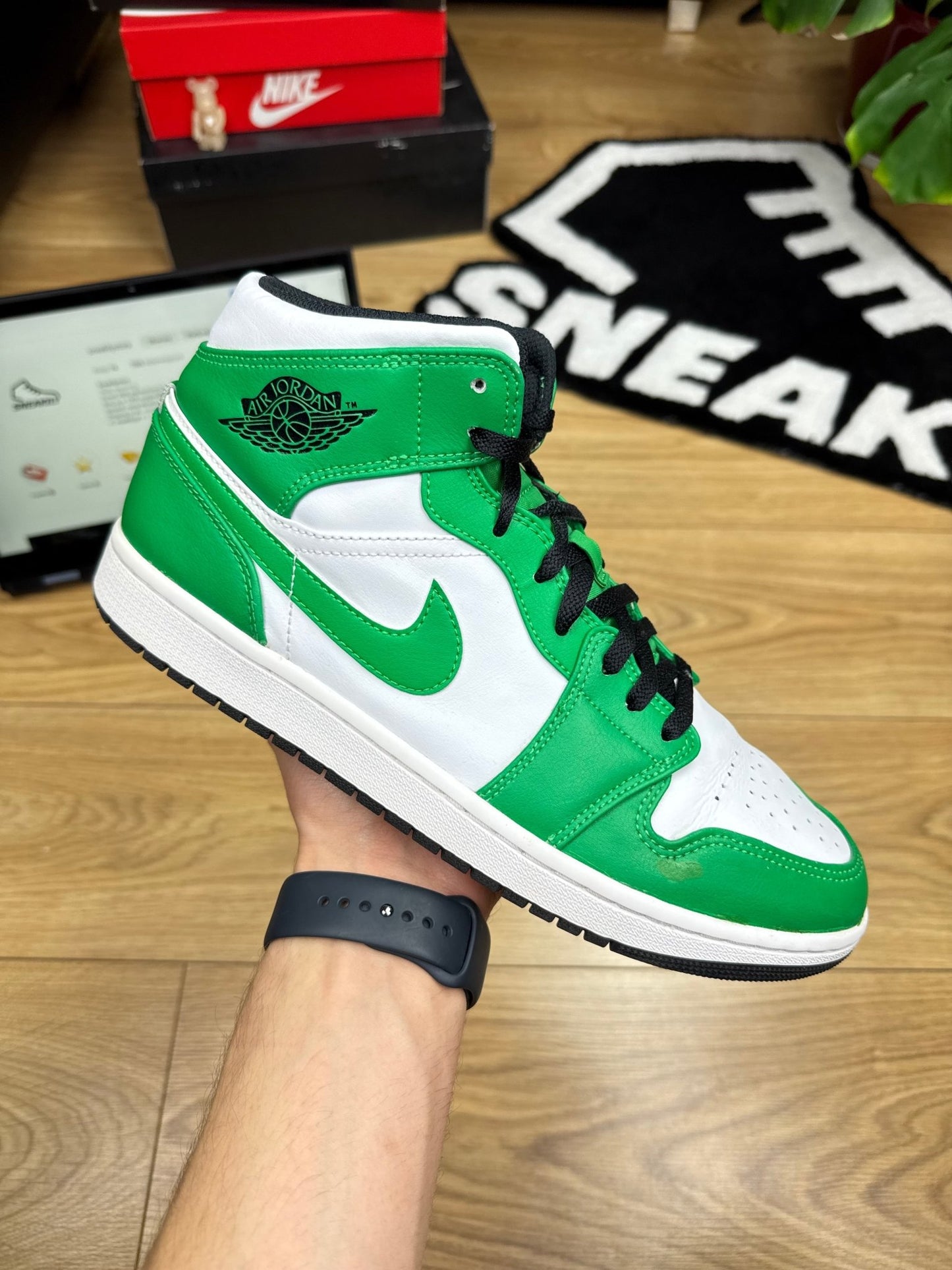 Nike Air Jordan 1 Mid (44.5)