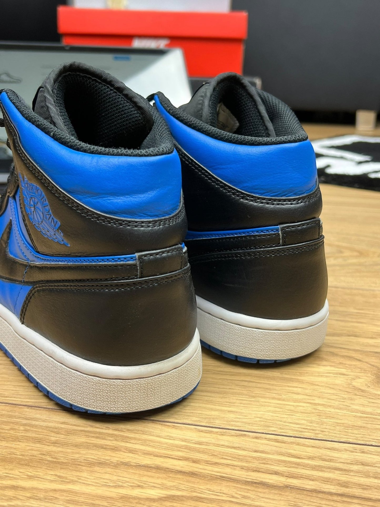 Nike Air Jordan 1 Mid (44)