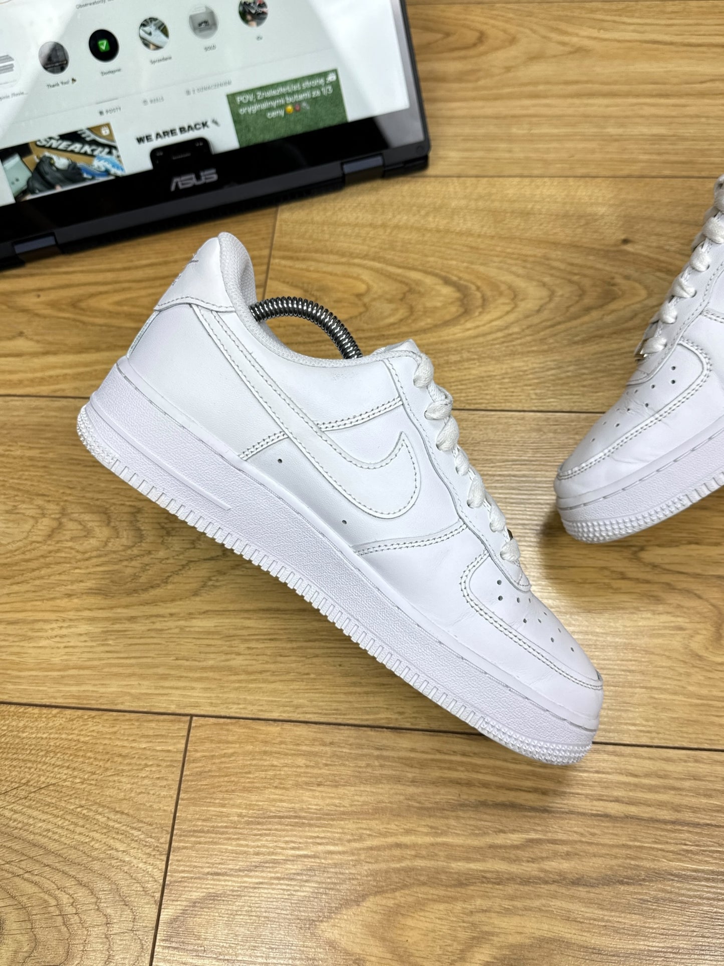Nike Air Force 1 Low (40)