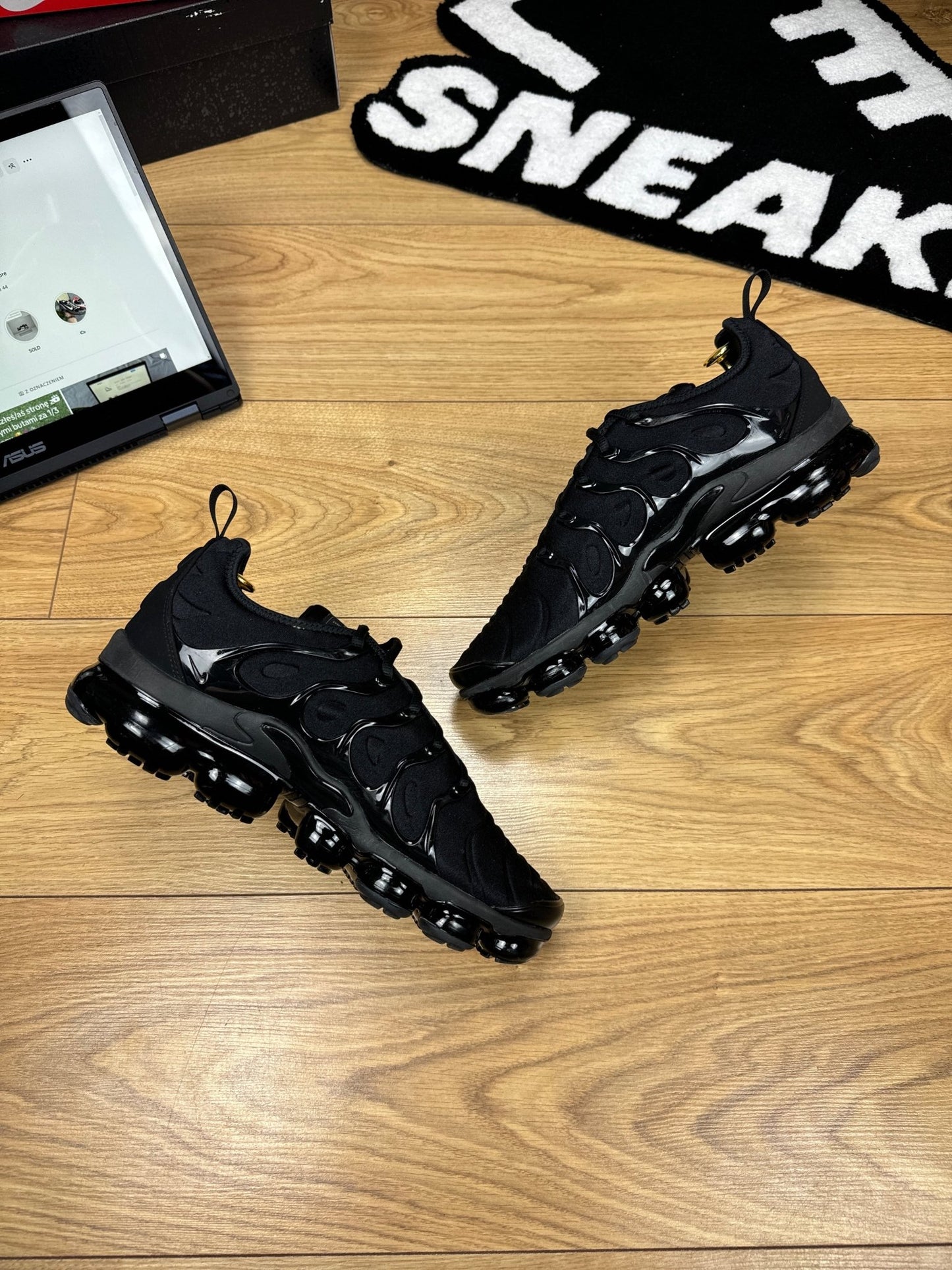 Nike Air Vapormax Plus (44.5)