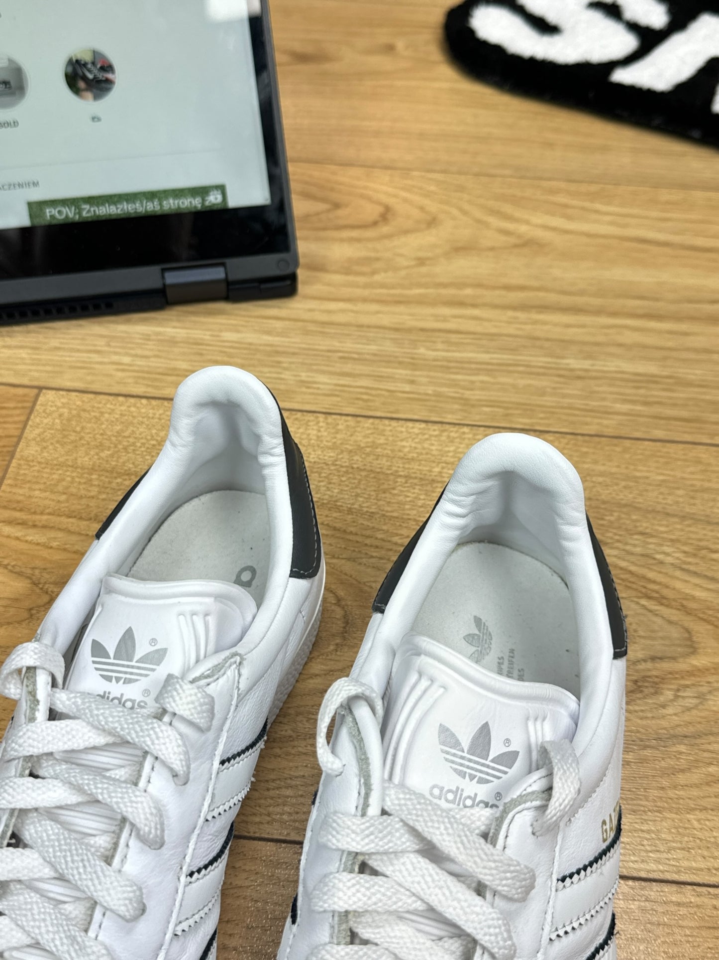 Adidas Gazelle (42 1/2)