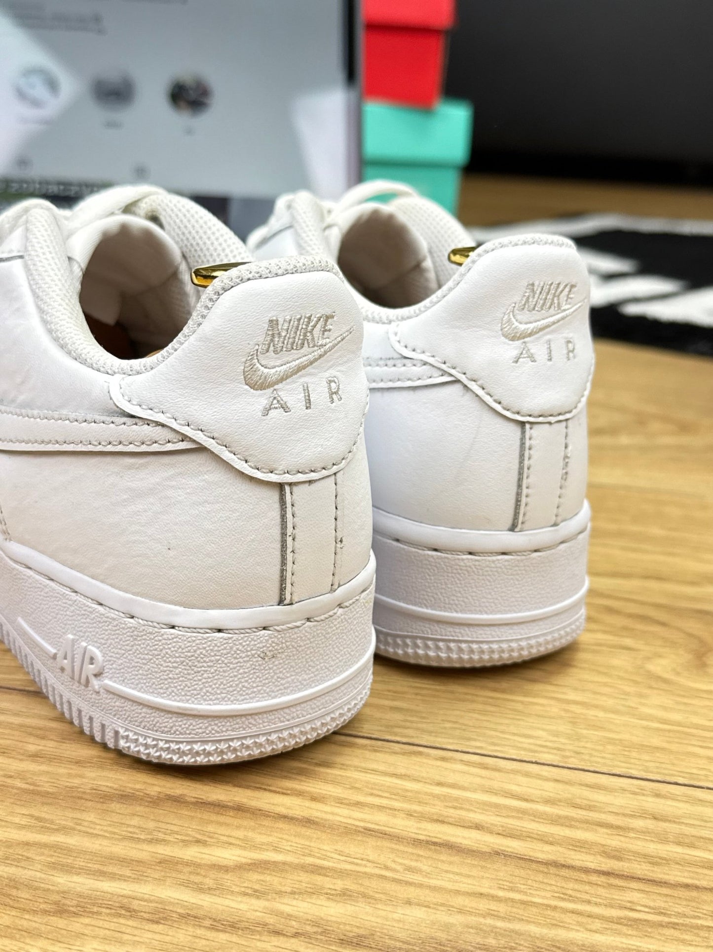 Nike Air Force 1 Low (38.5)