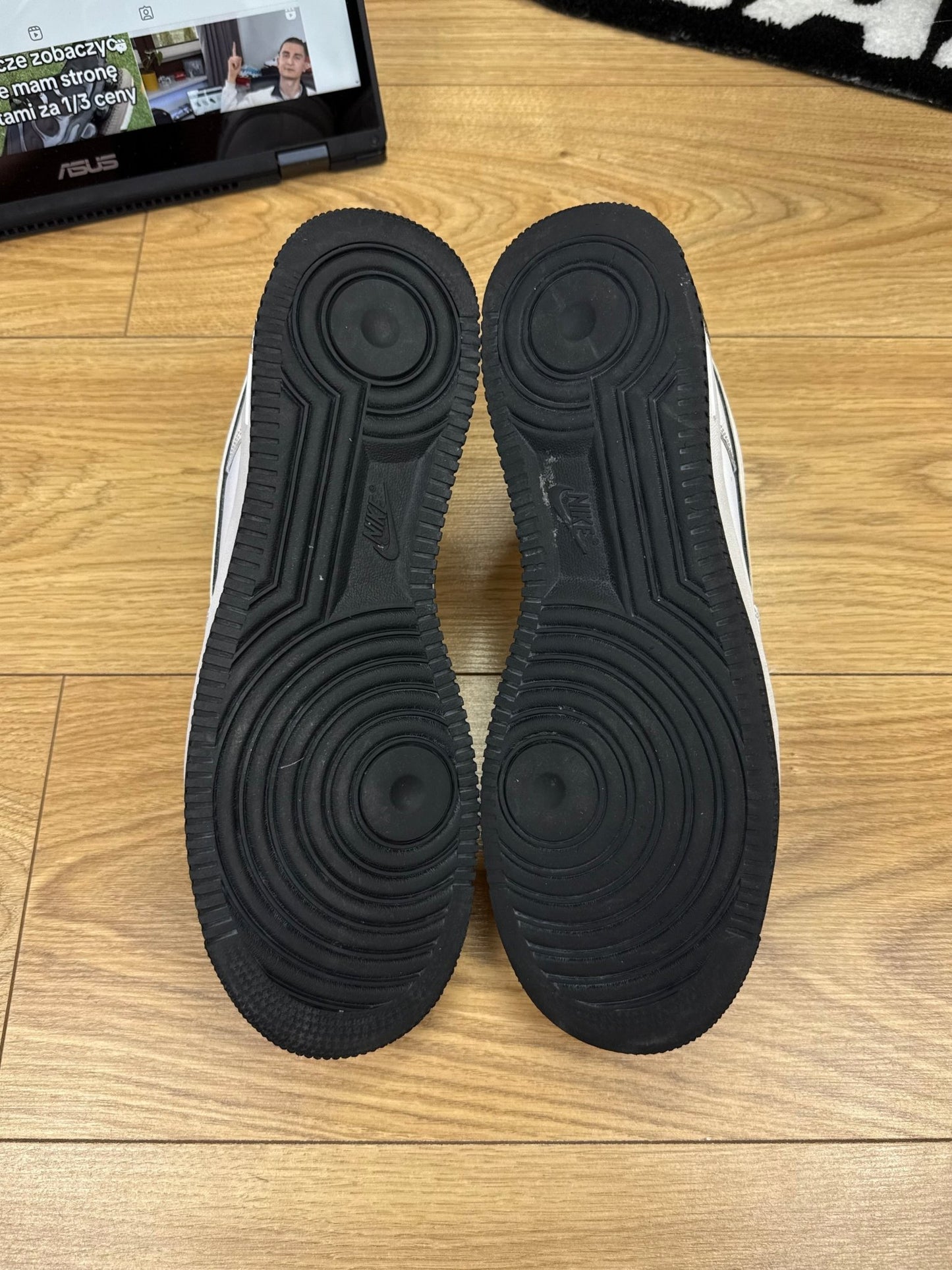 Nike Air Force 1 Low (45.5)