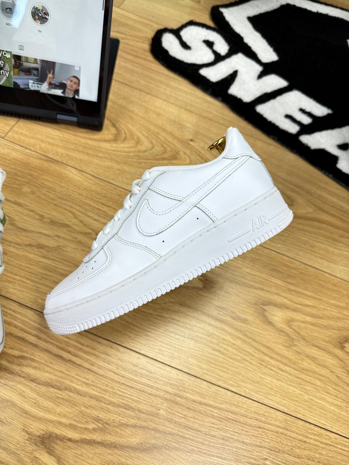 Nike Air Force 1 Low (38.5)