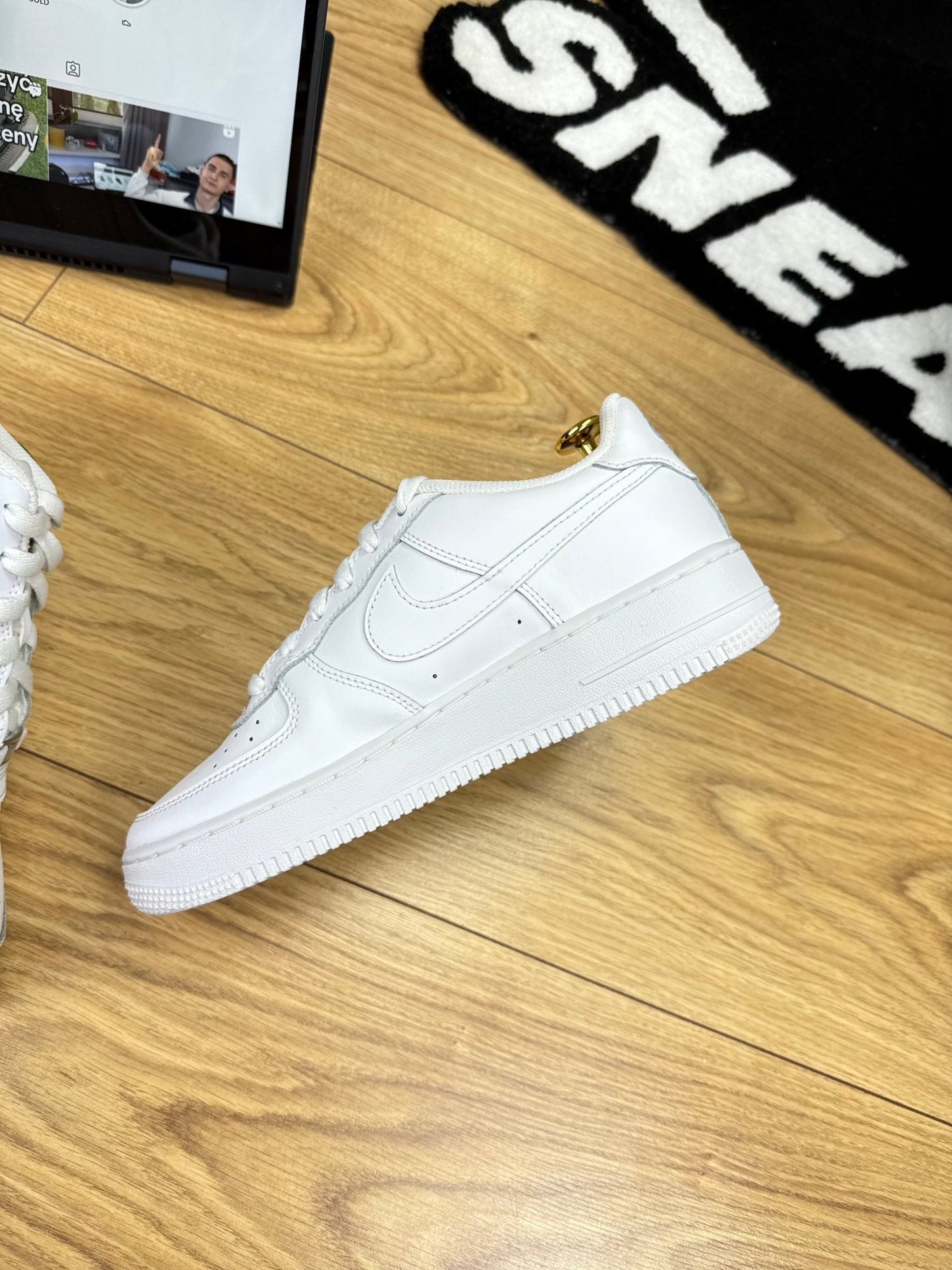 Nike Air Force 1 Low (38.5)