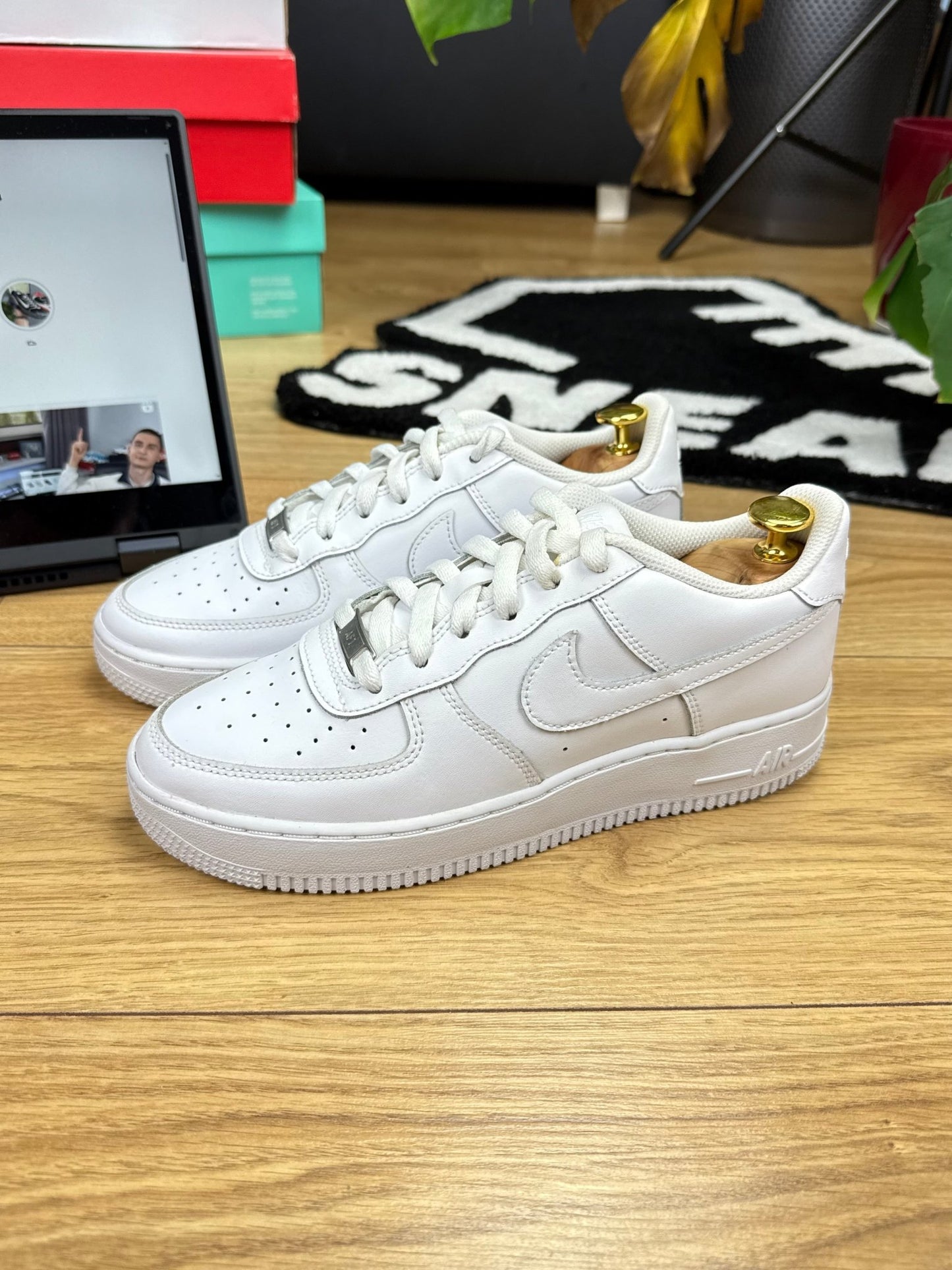 Nike Air Force 1 Low (38.5)