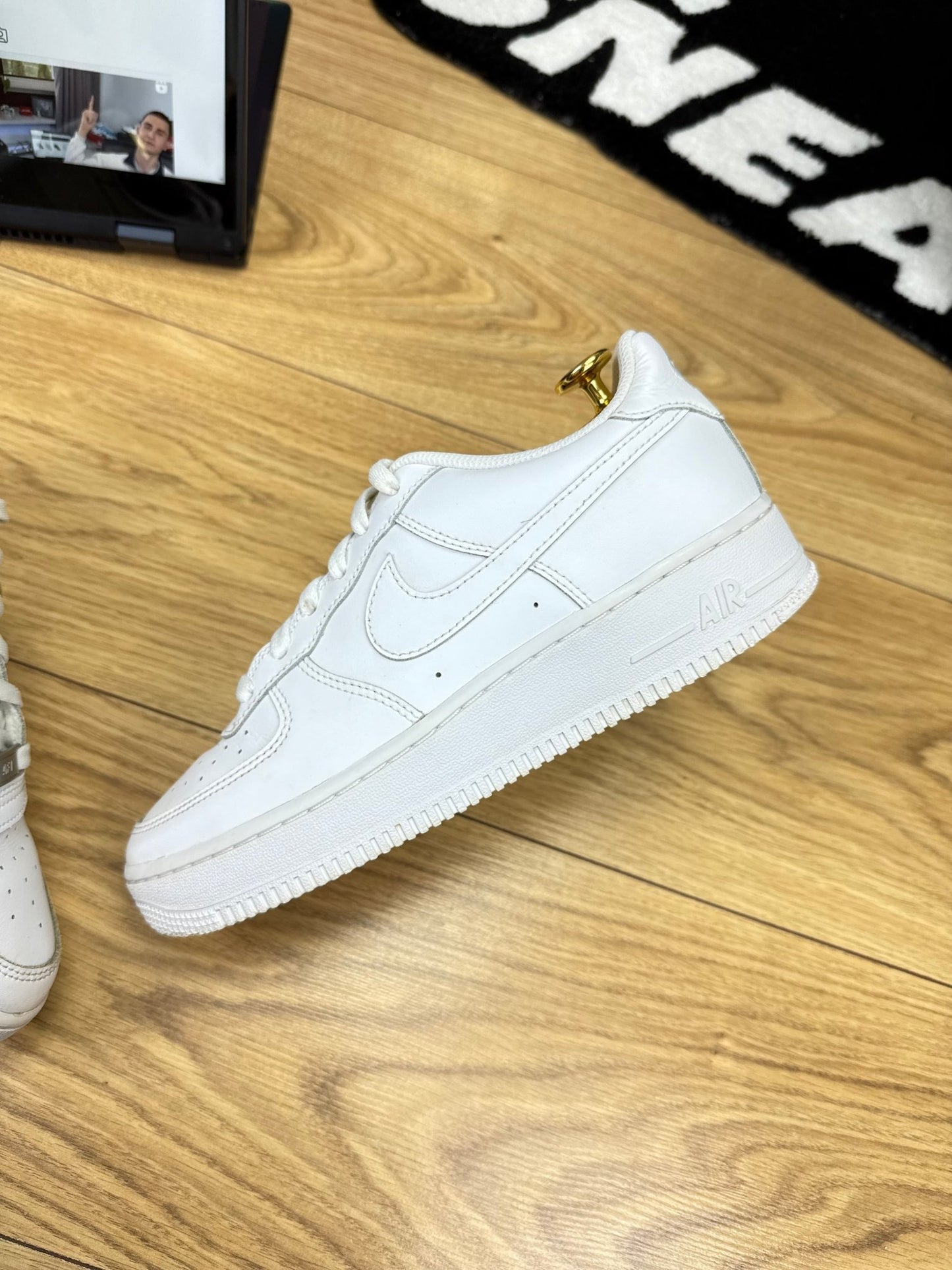 Nike Air Force 1 Low (38.5)