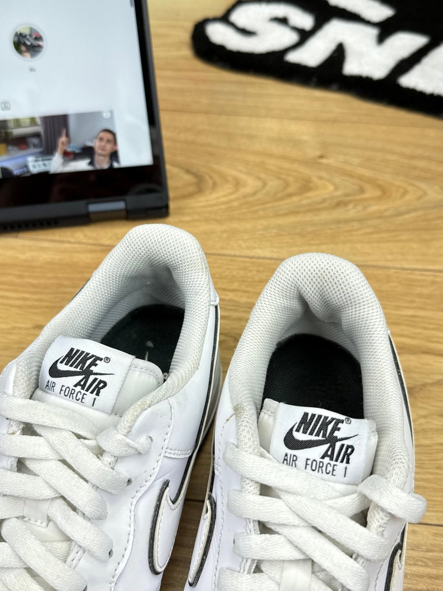 Nike Air Force 1 Low (45.5)