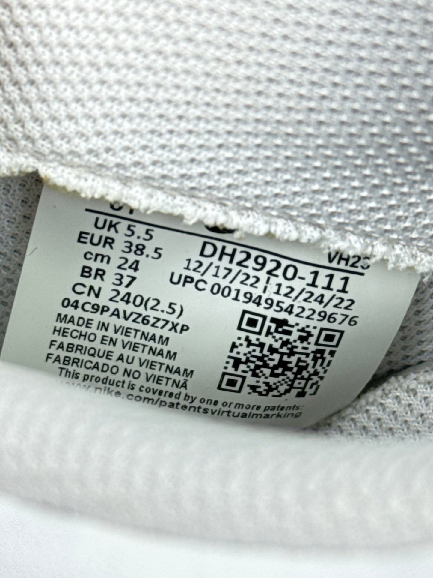 Nike Air Force 1 Low (38.5)