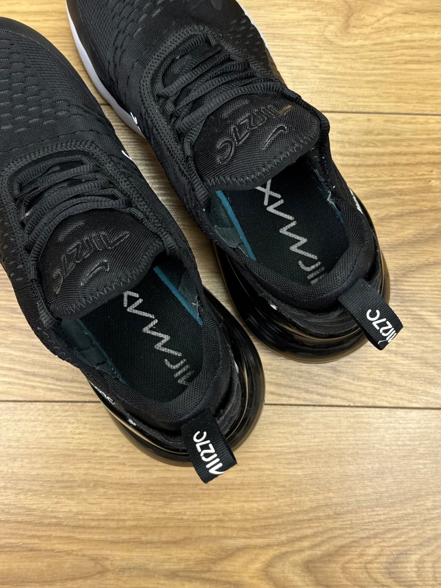 Nike Air Max 270 (43)