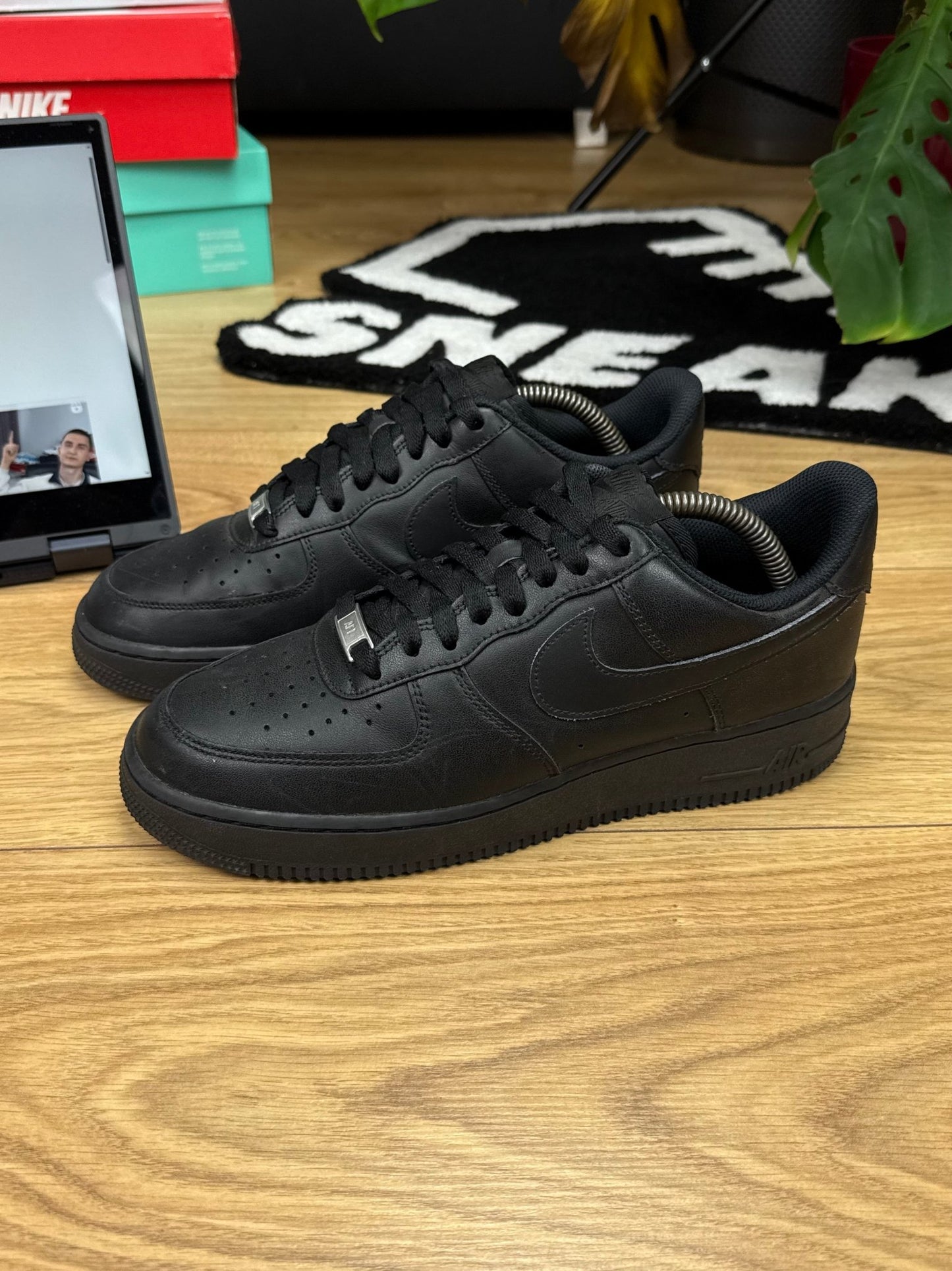 Nike Air Force 1 Low (42.5)