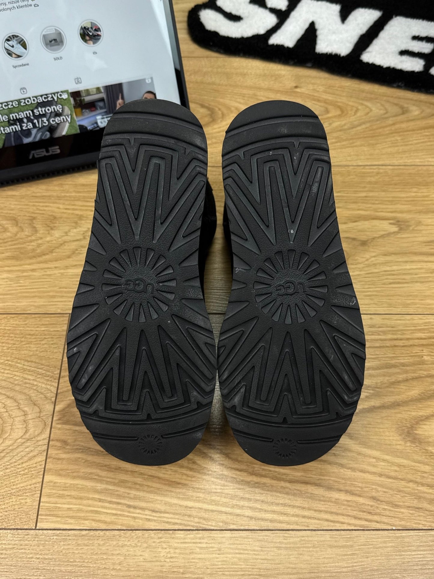 UGG Classic Mini Platform (38)