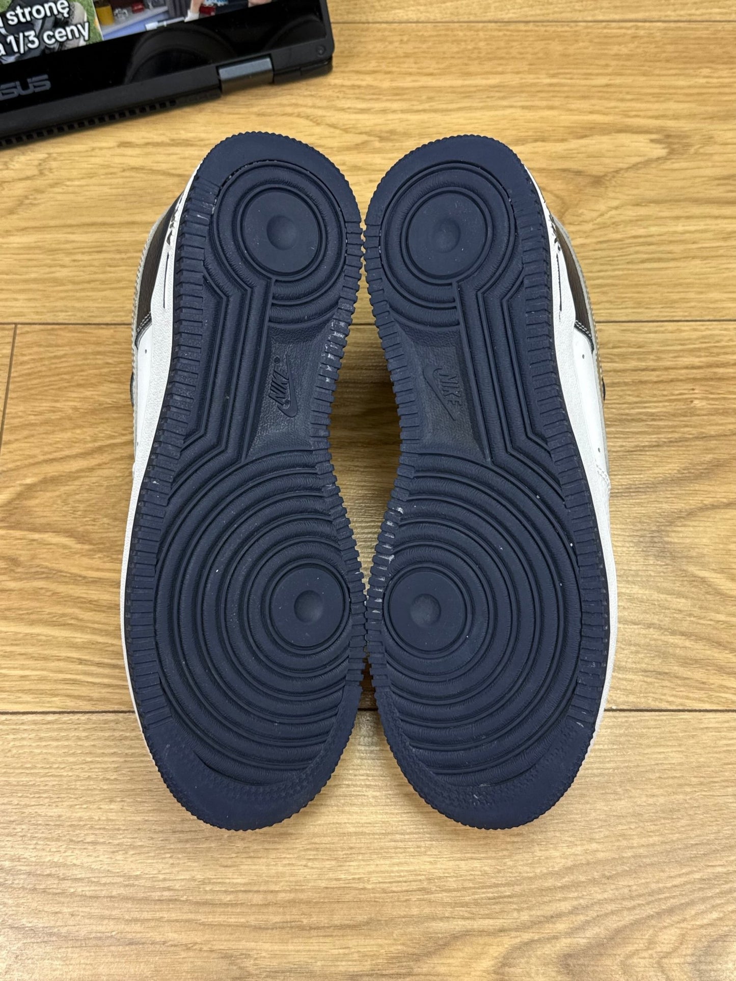 Nike Air Force 1 Low (39)