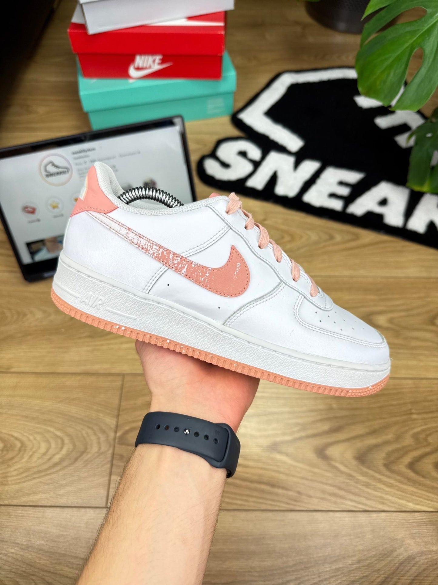 Nike Air Force 1 Low (40)