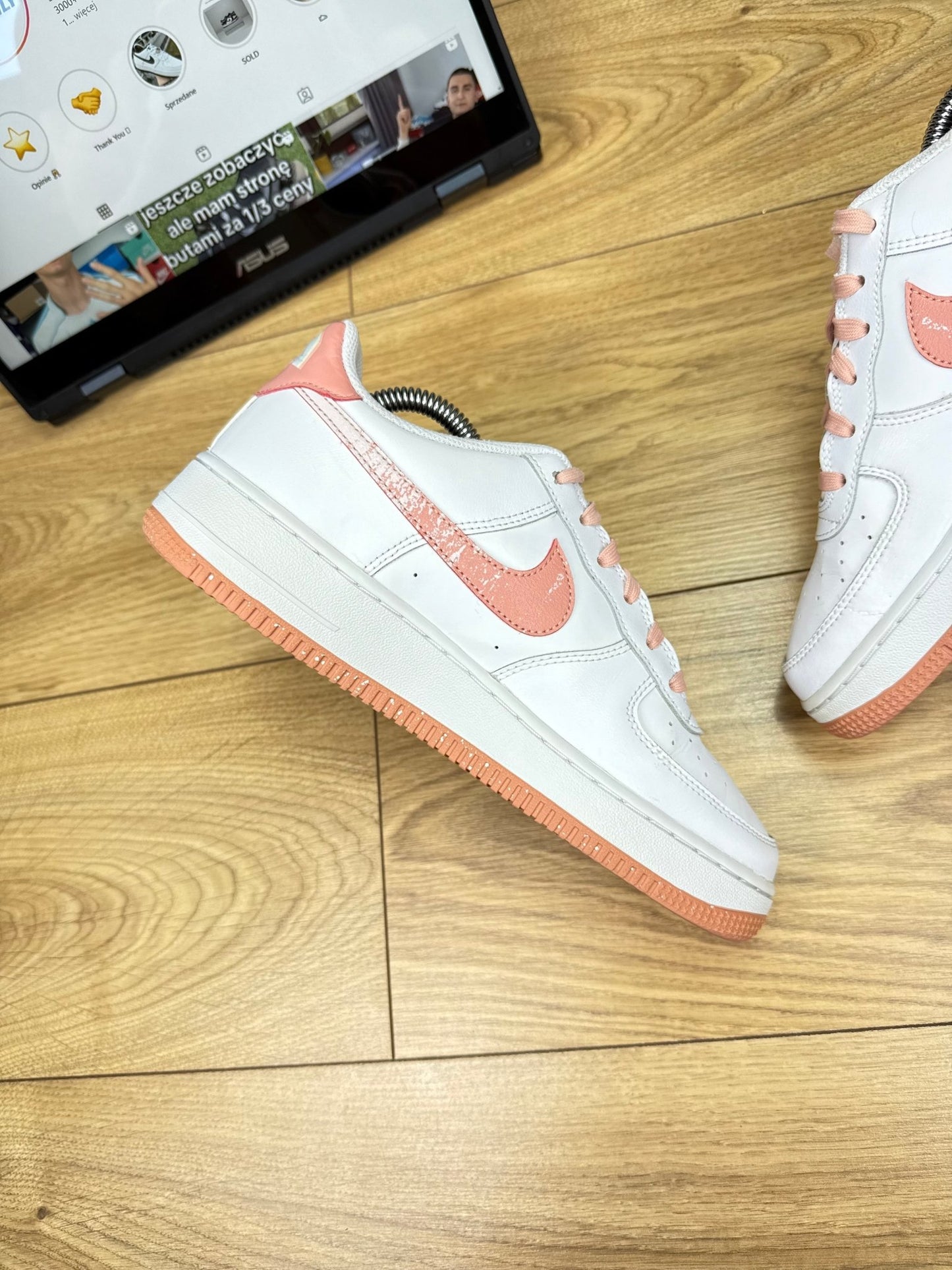 Nike Air Force 1 Low (40)