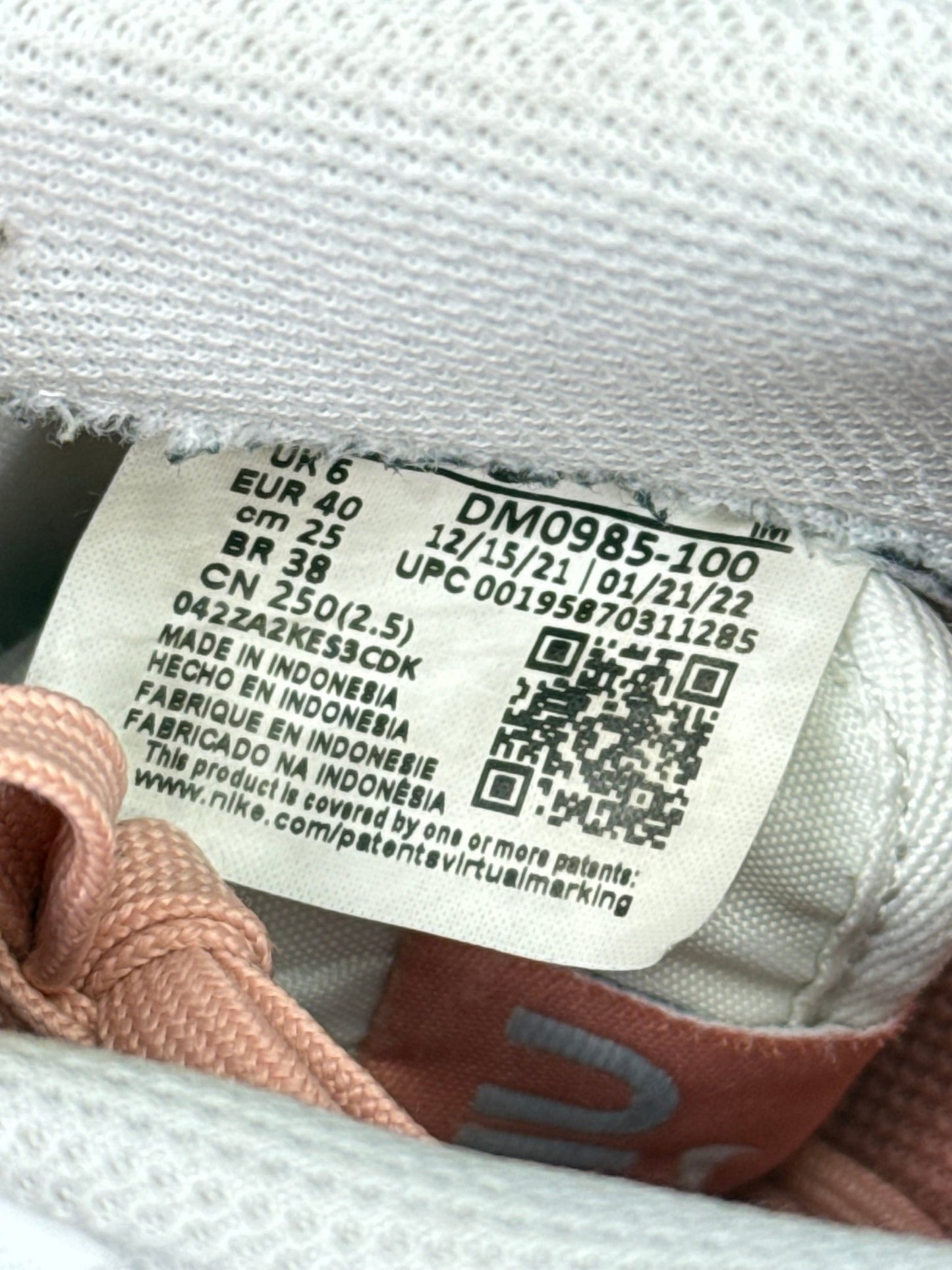 Nike Air Force 1 Low (40)