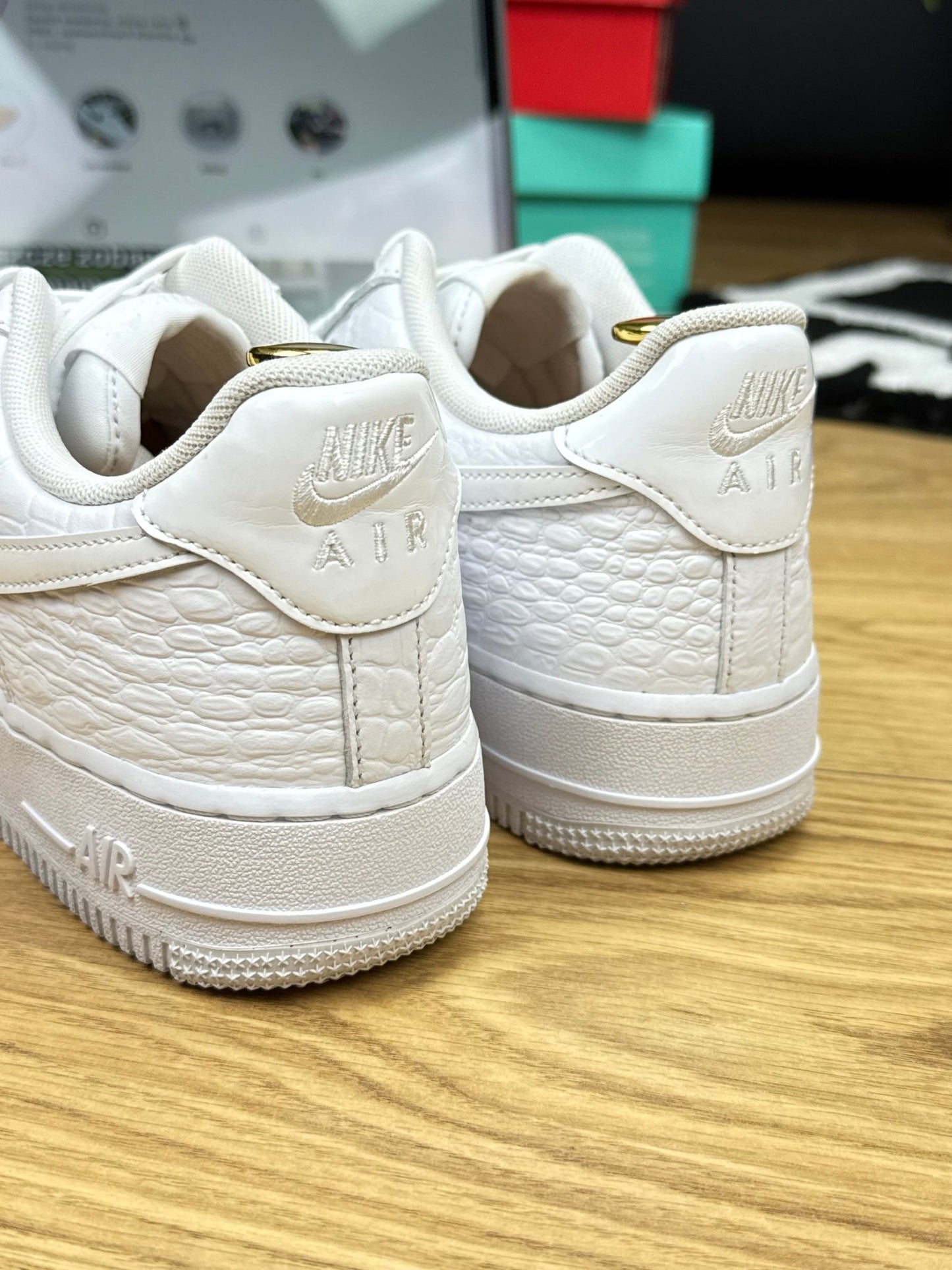 Nike Air Force 1 Low (40)