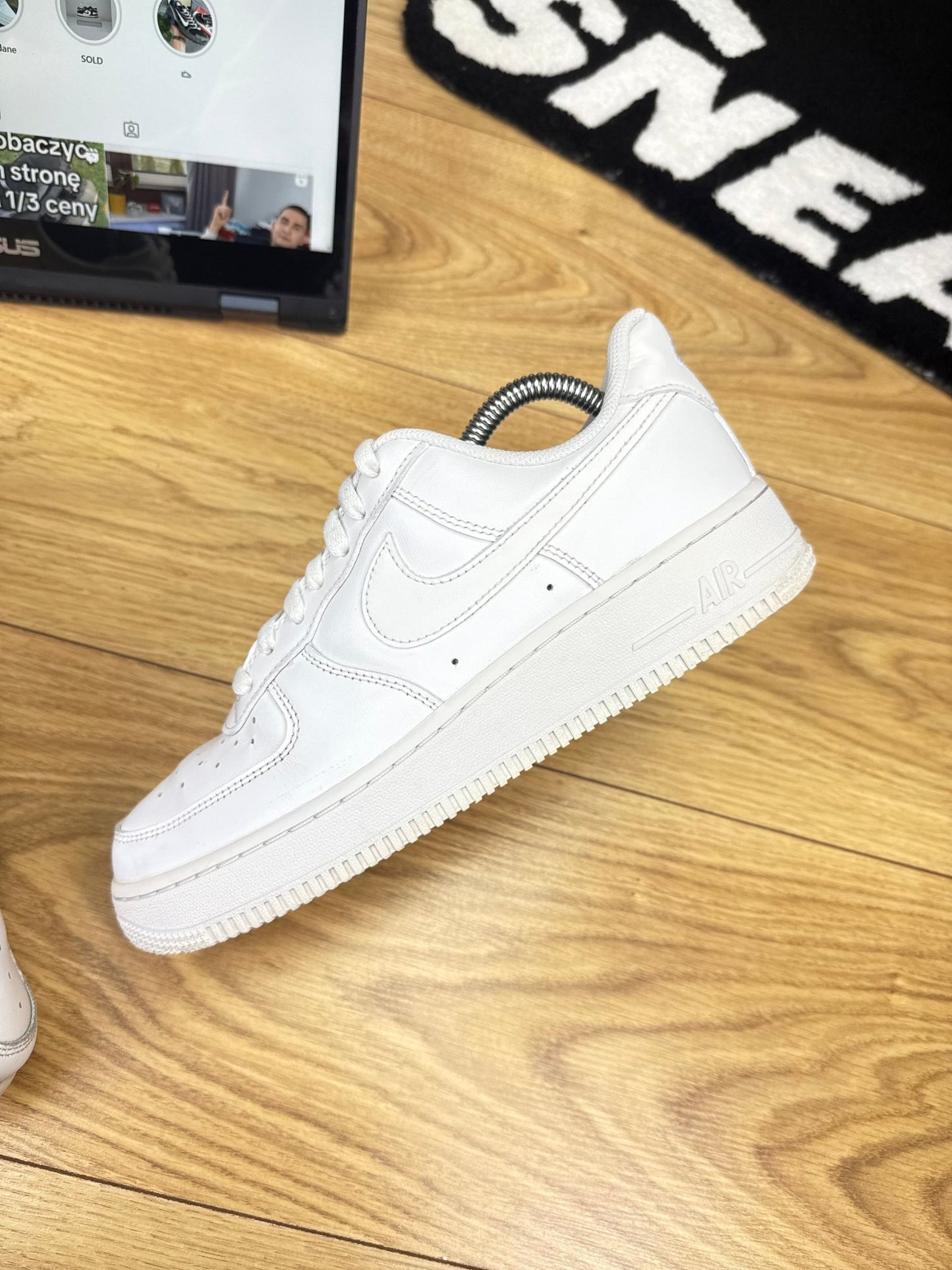 Nike Air Force 1 Low (40)