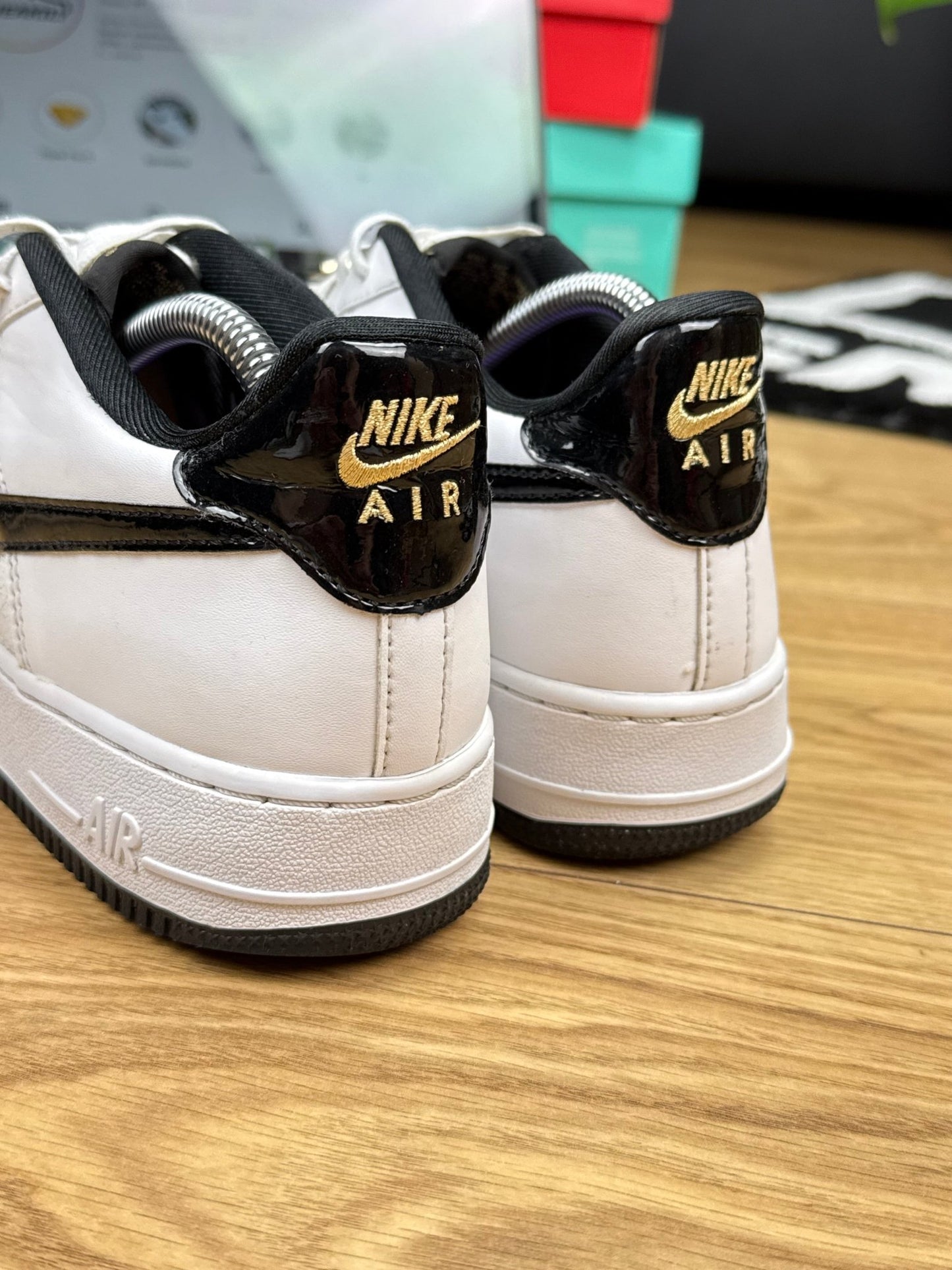 Nike Air Force 1 Low (40)