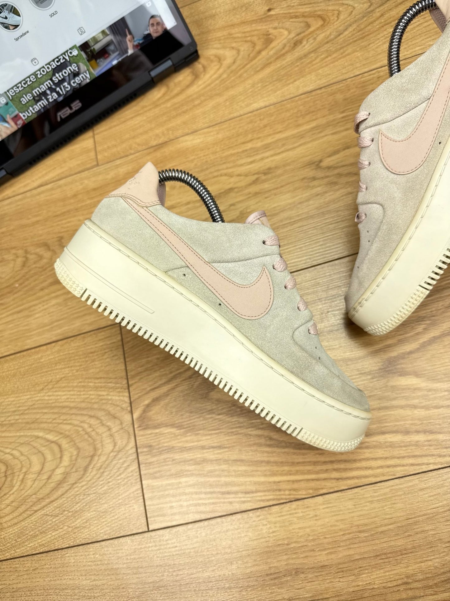 Nike Air Force 1 Sage (38.5)