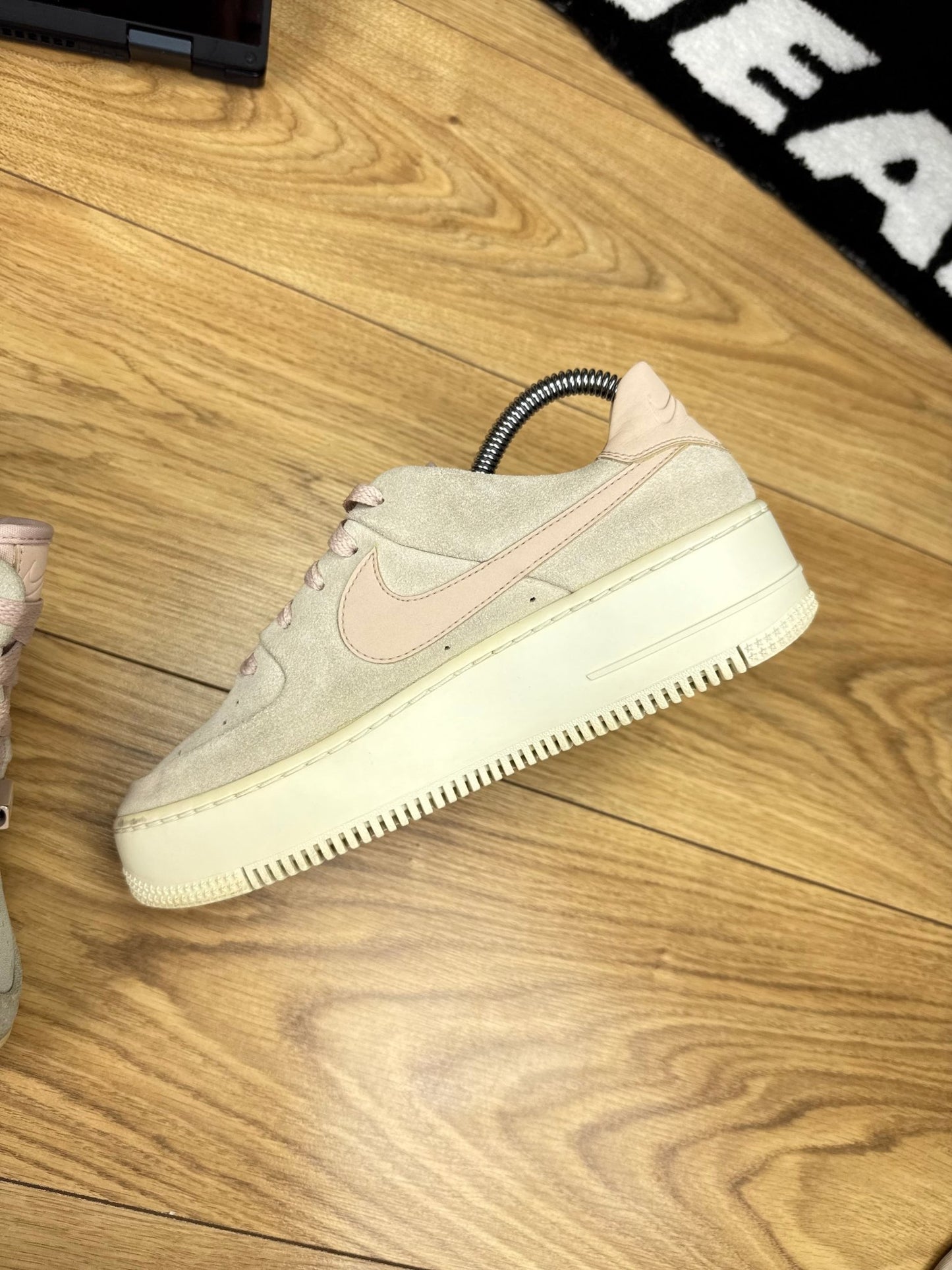 Nike Air Force 1 Sage (38.5)