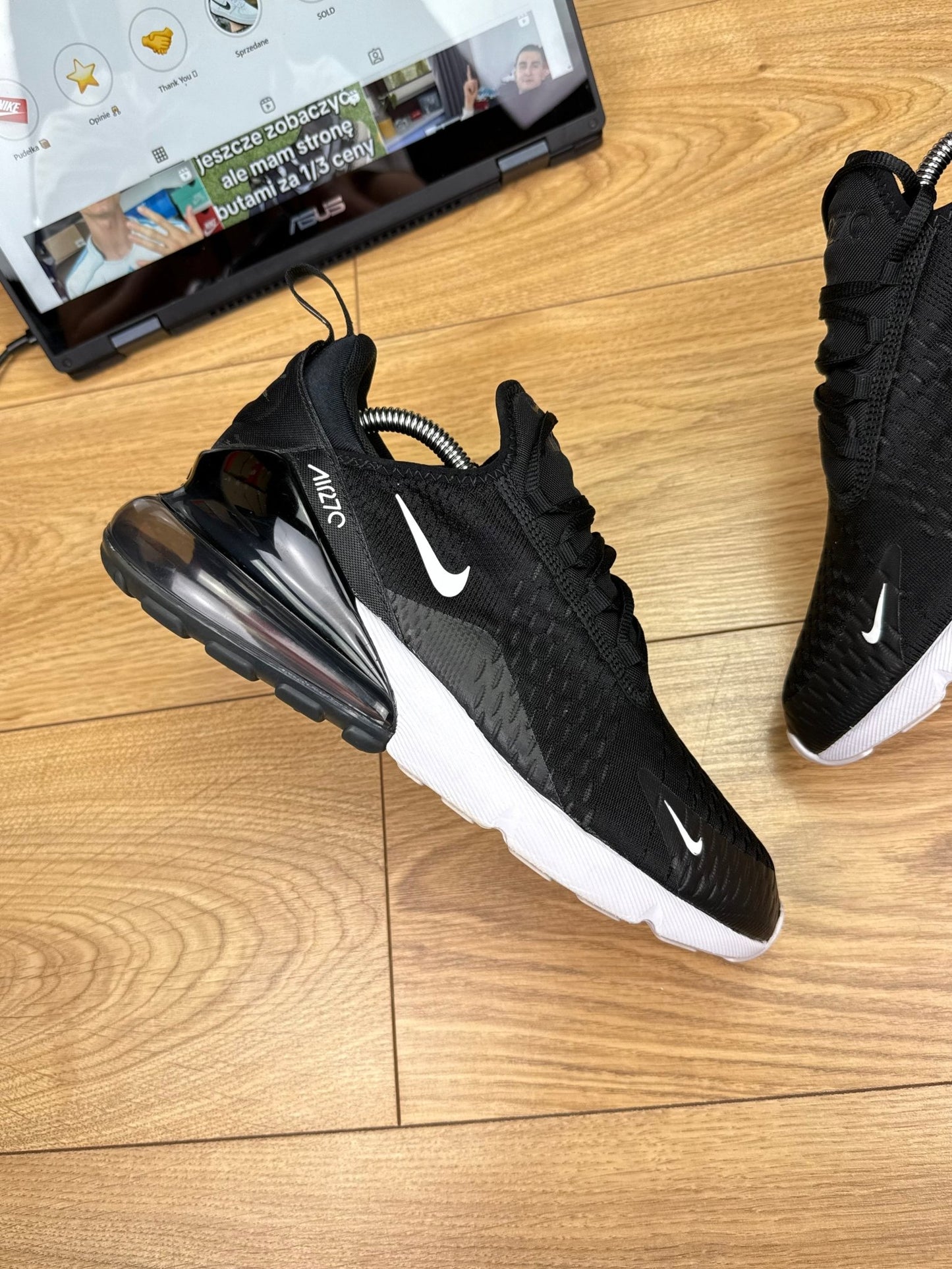 Nike Air Max 270 (42)