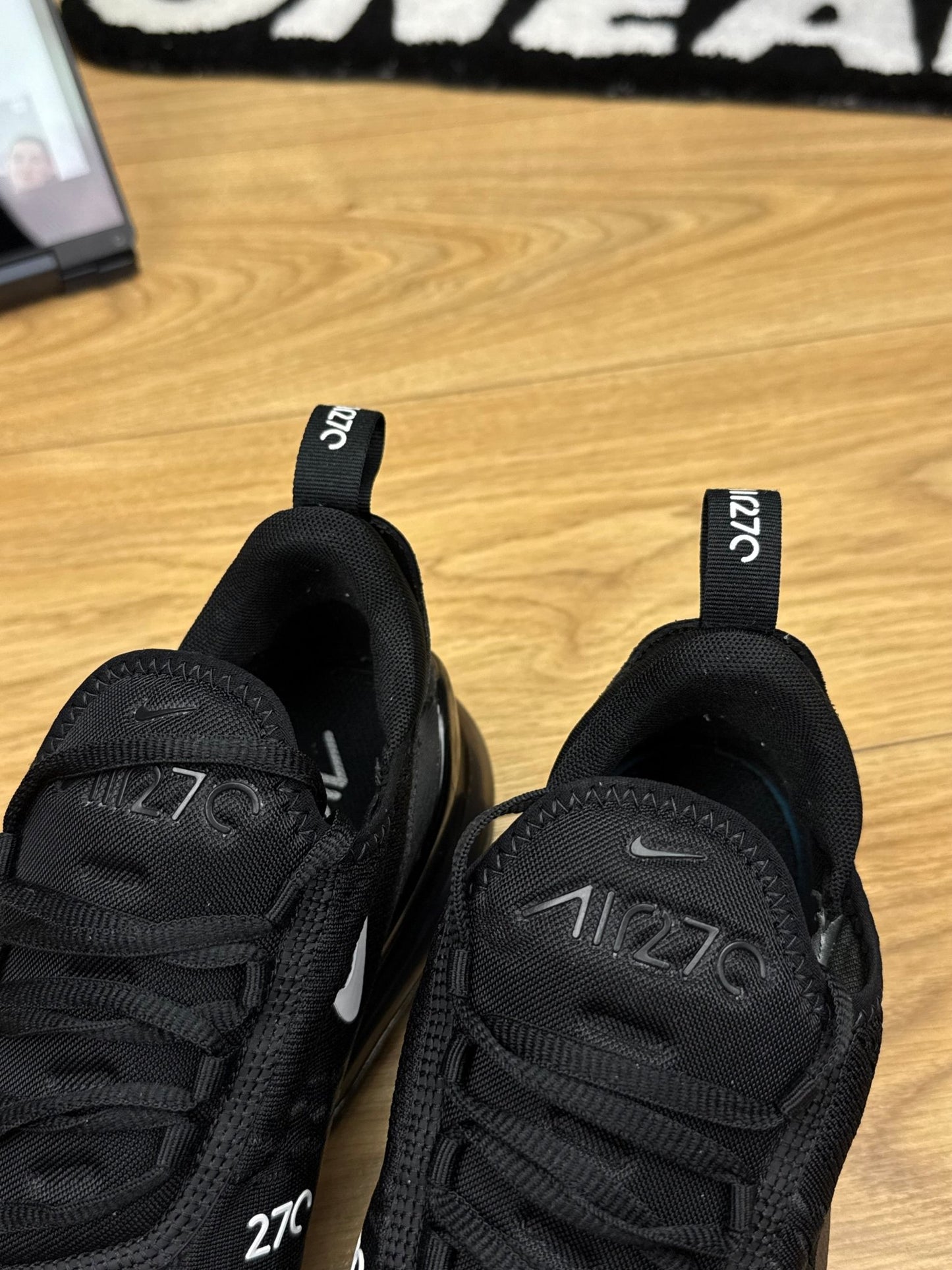 Nike Air Max 270 (42)