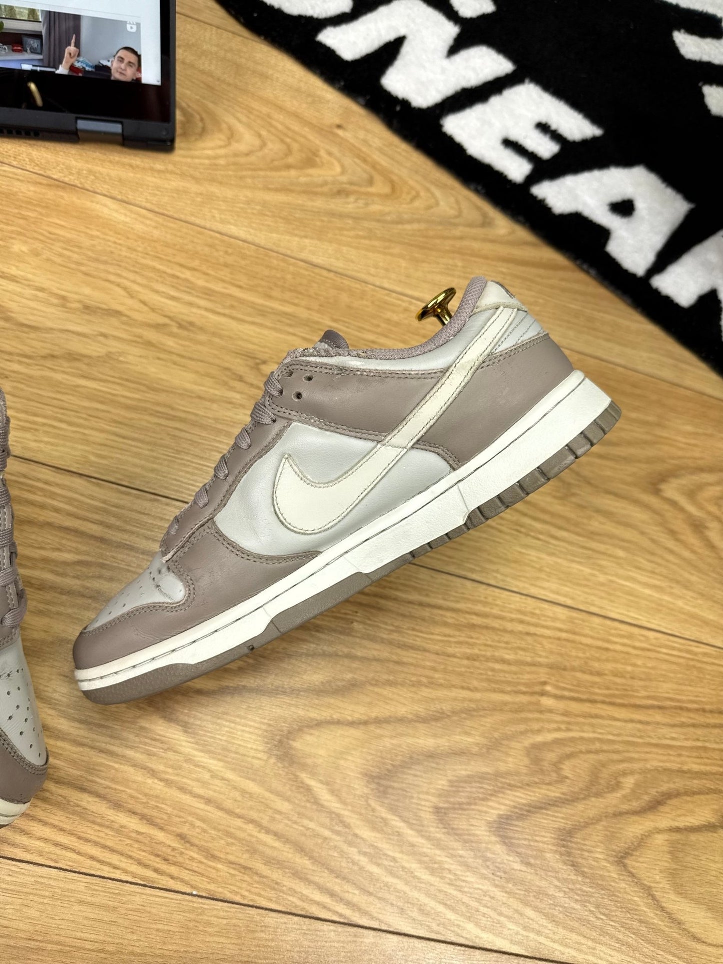 Nike Dunk Low (40.5)