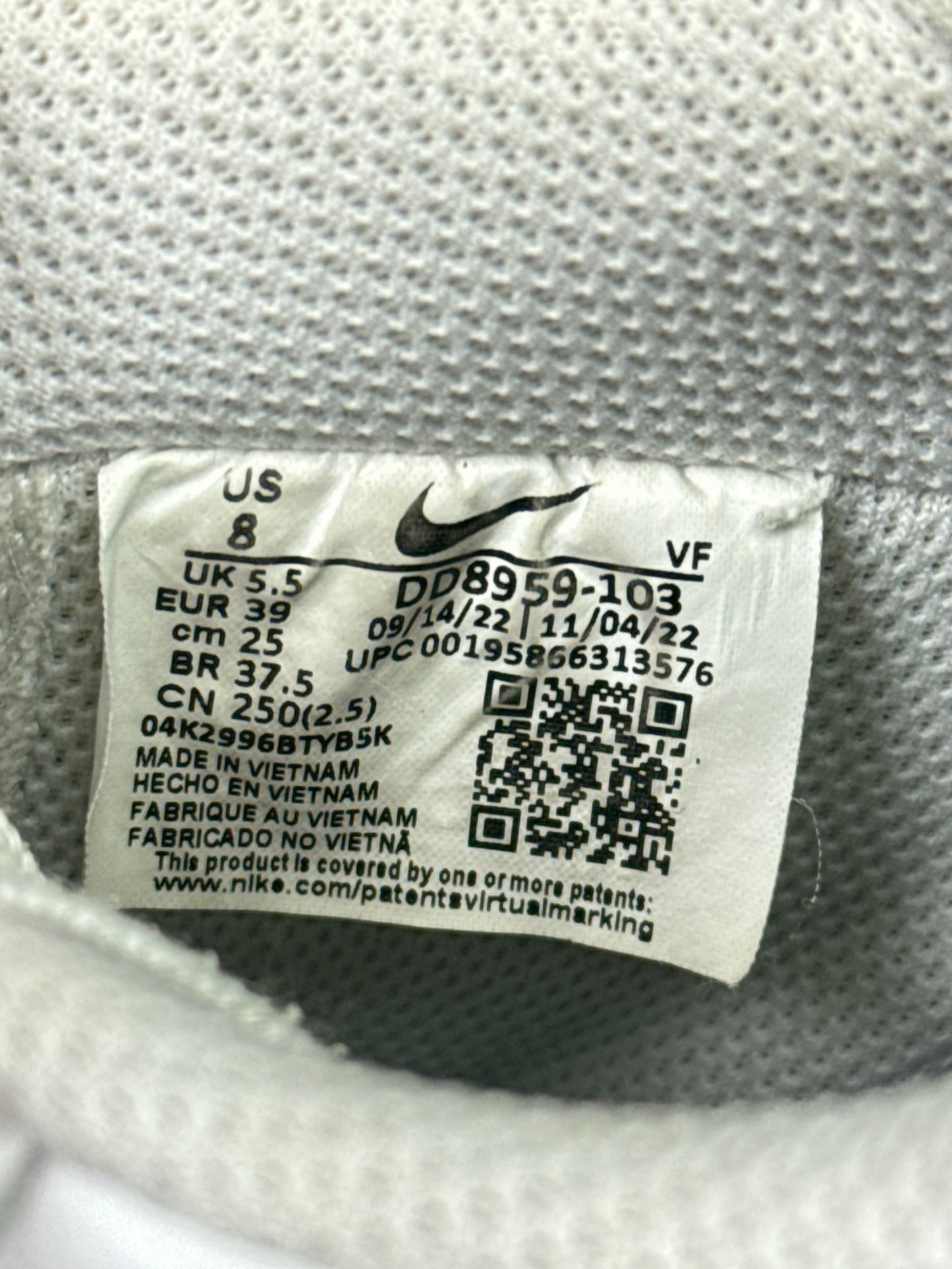 Nike Air Force 1 Low (39)
