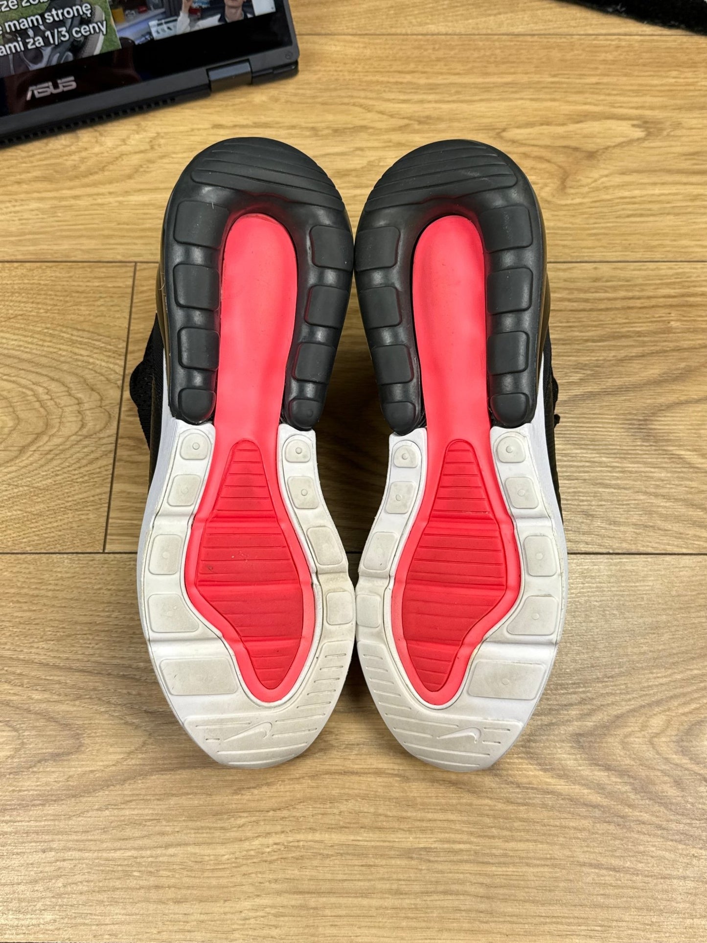 Nike Air Max 270 (42.5)