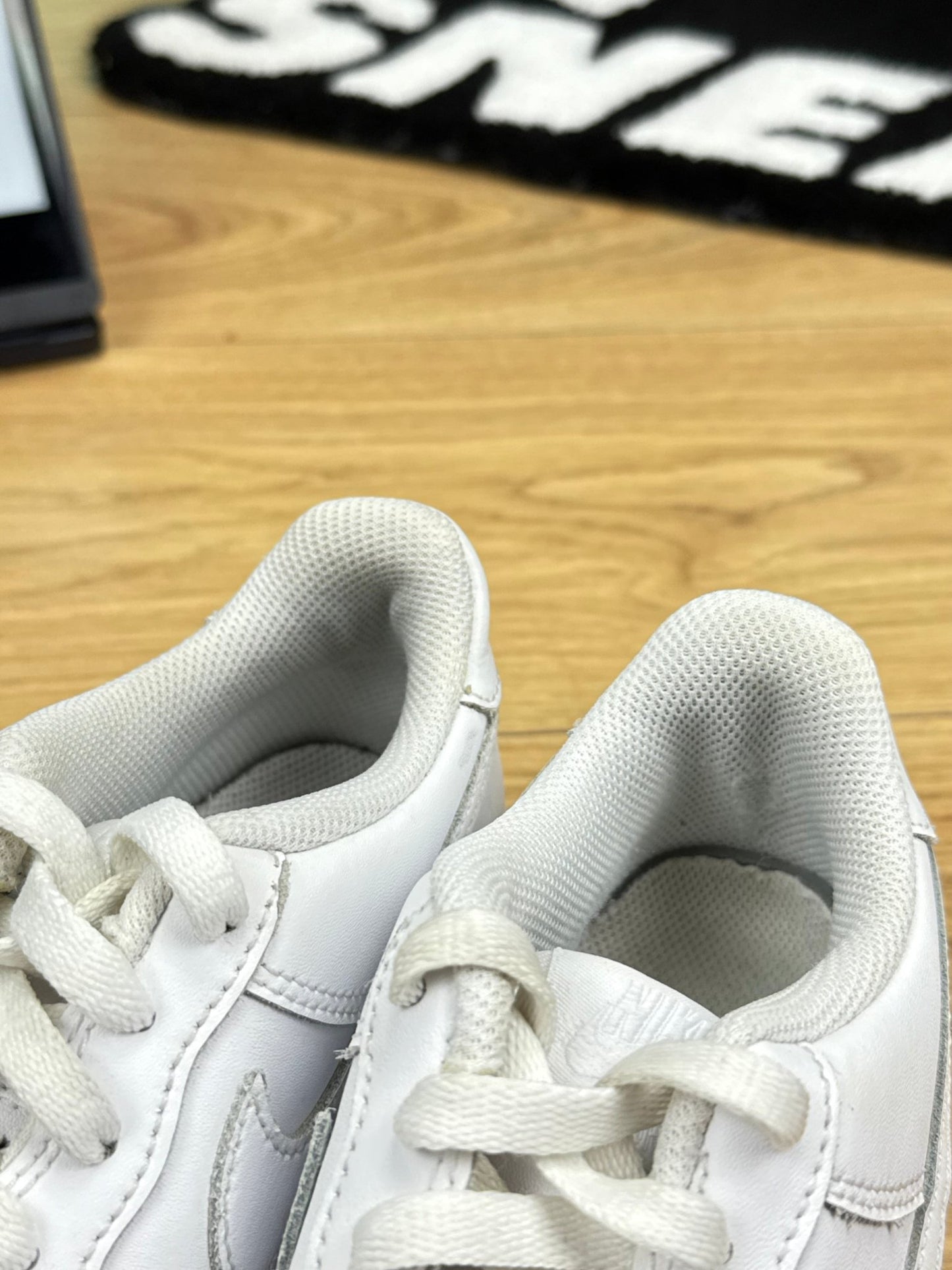 Nike Air Force 1 Low (36.5)
