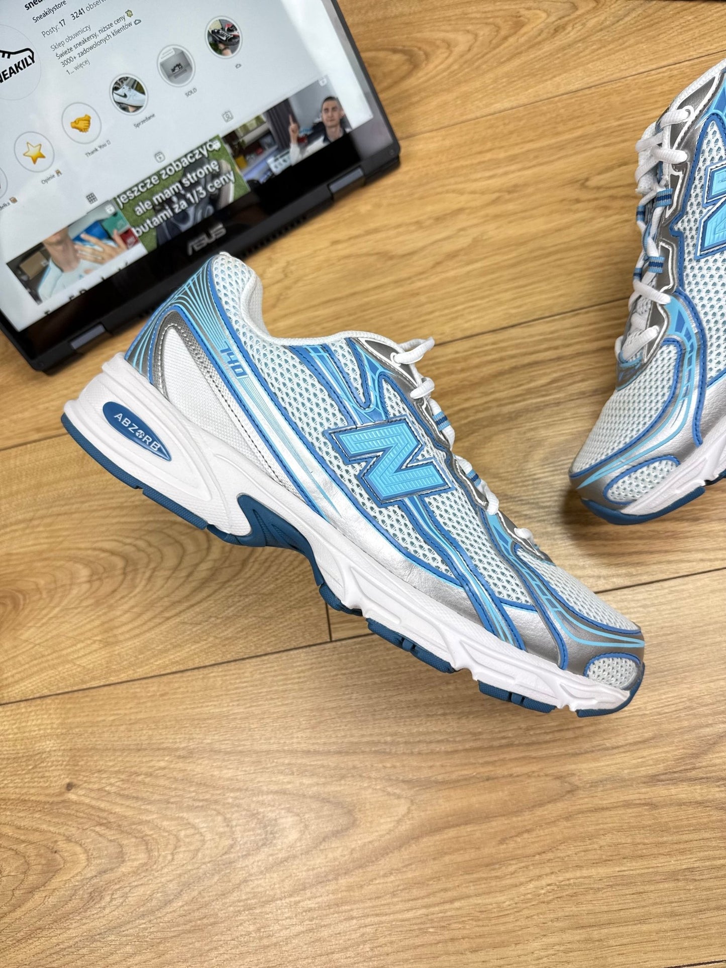New Balance 740 (46.5)