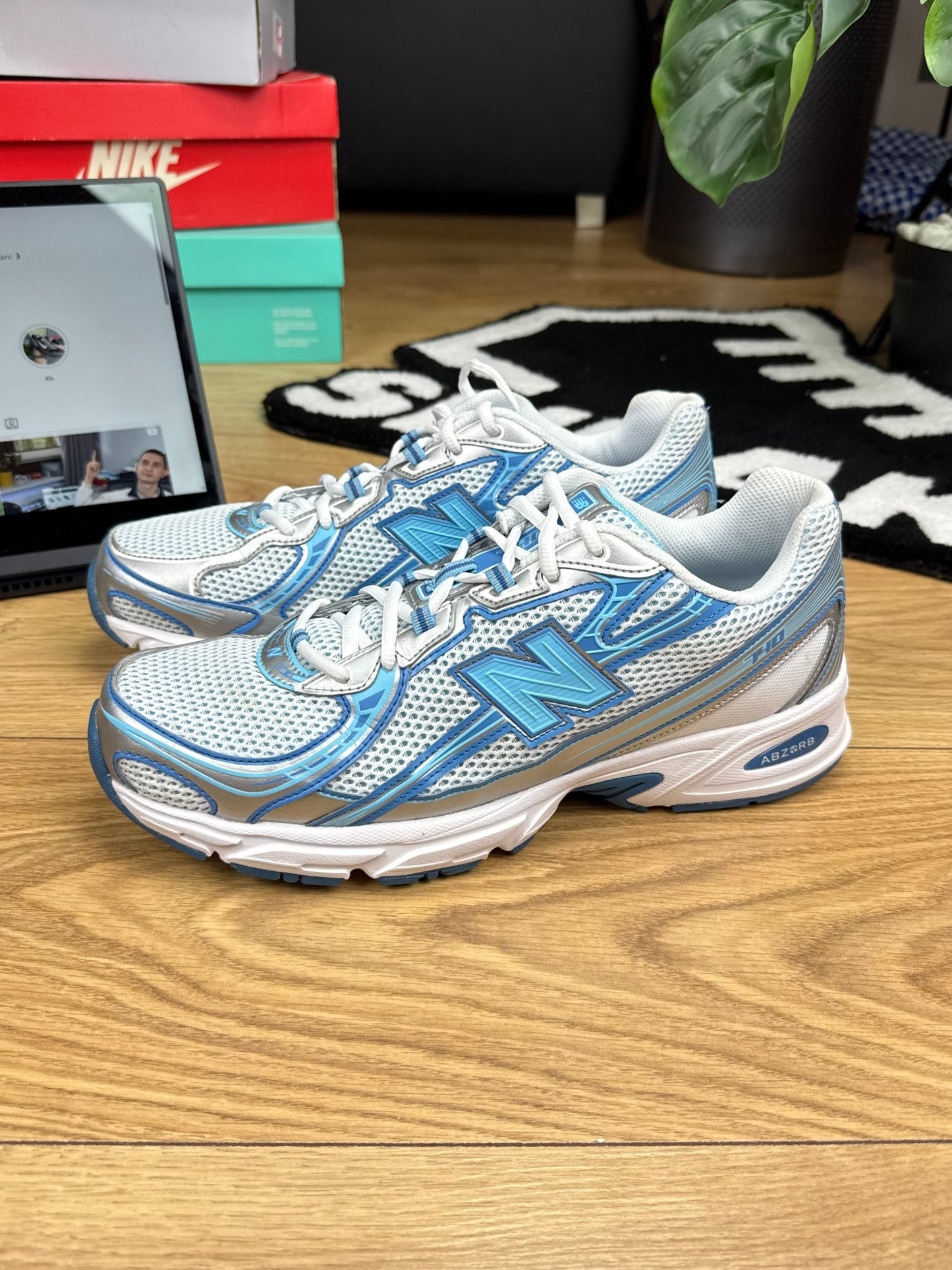 New Balance 740 (46.5)