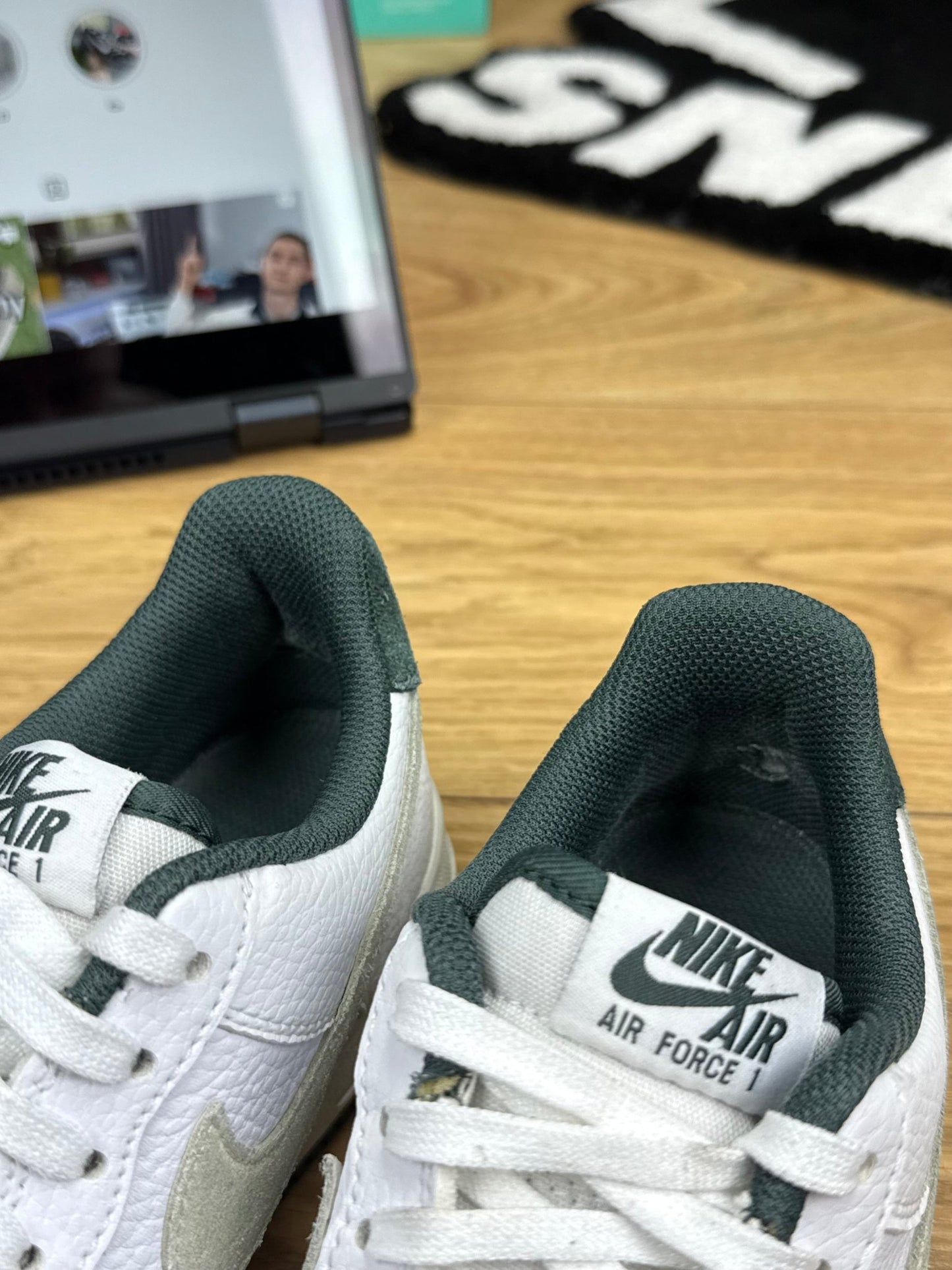 Nike Air Force 1 Low (40)