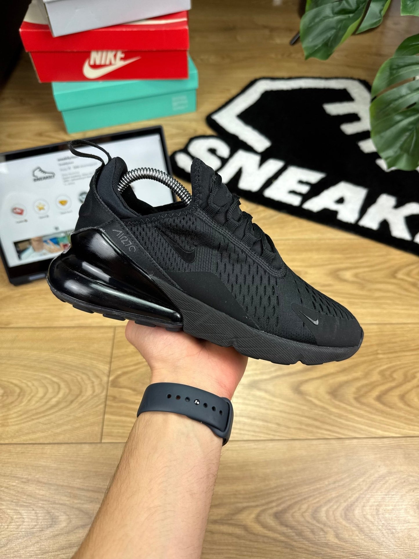 Nike Air Max 270 (38.5)