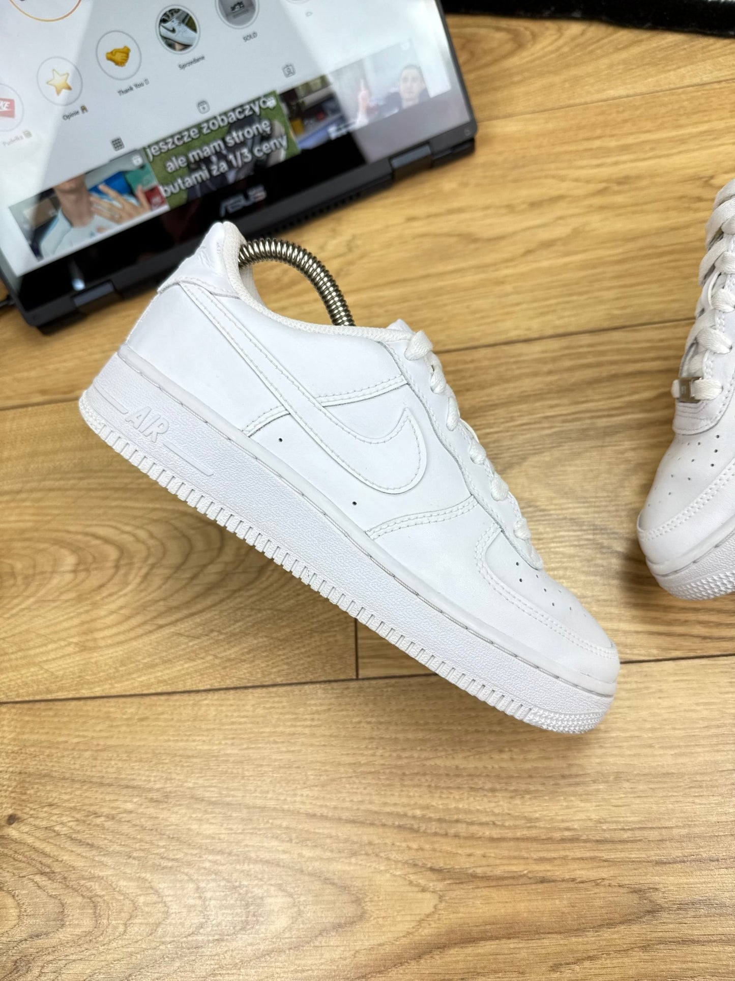 Nike Air Force 1 Low (37.5)
