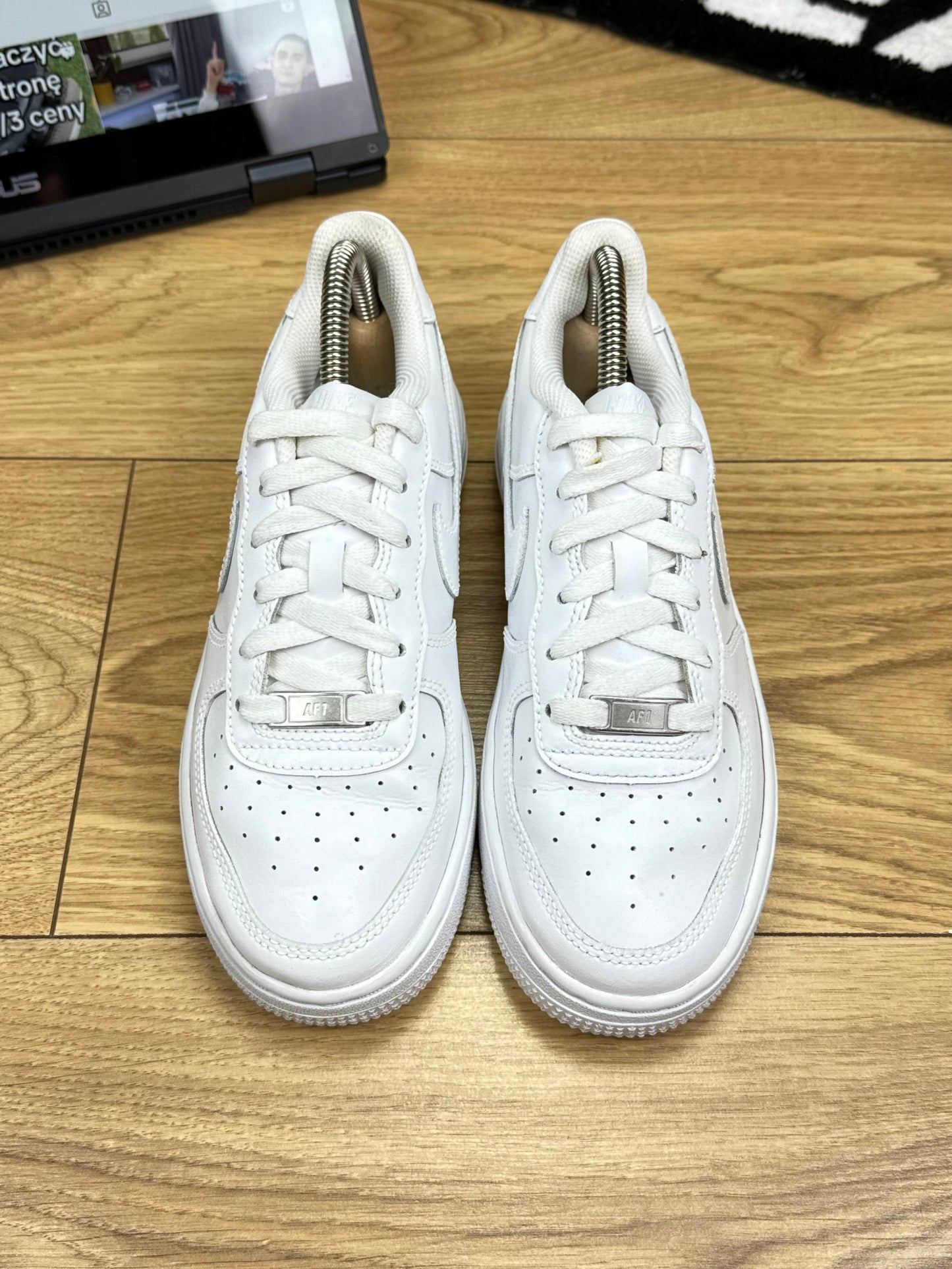 Nike Air Force 1 Low (37.5)