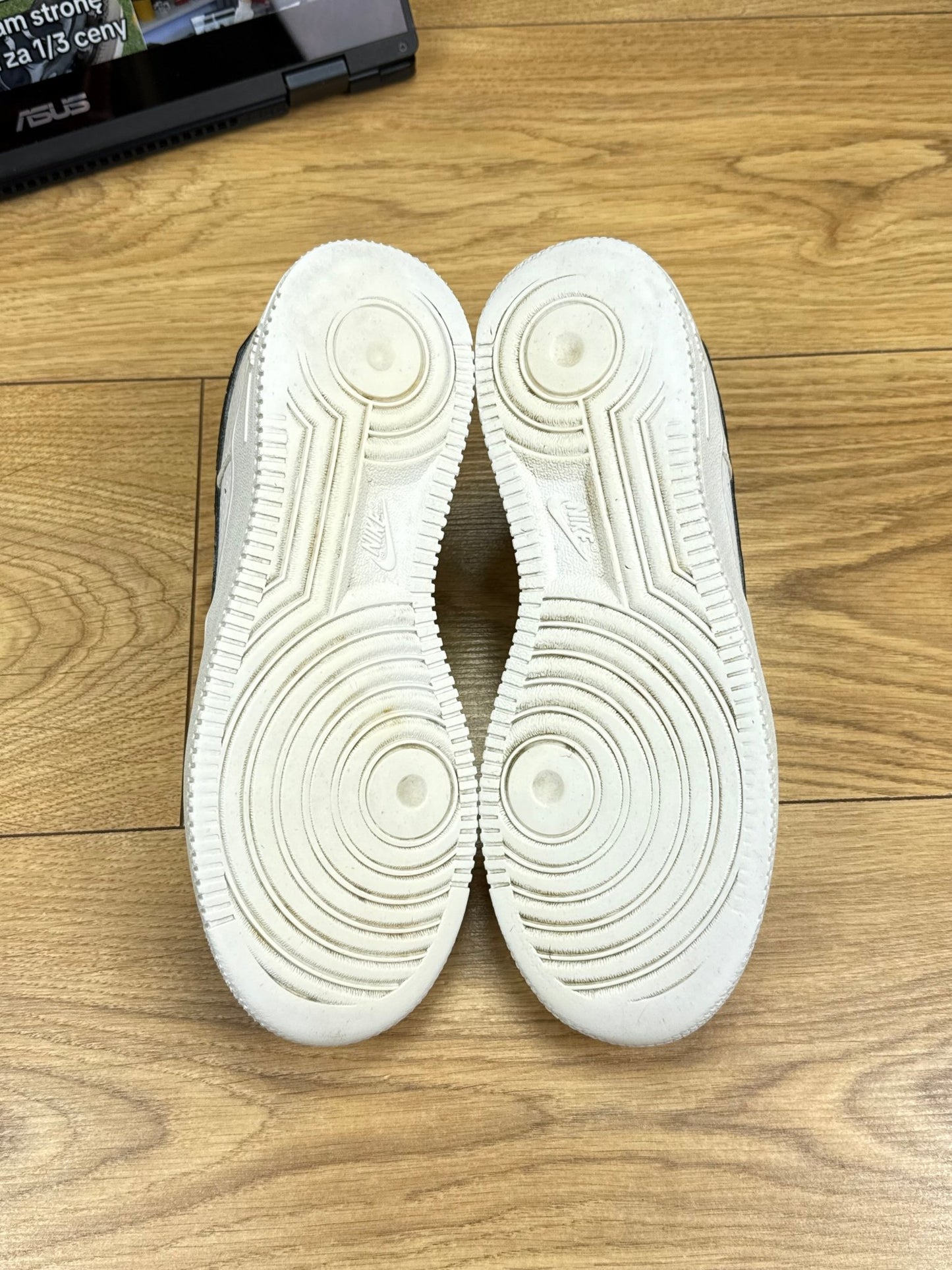 Nike Air Force 1 Low (37.5)