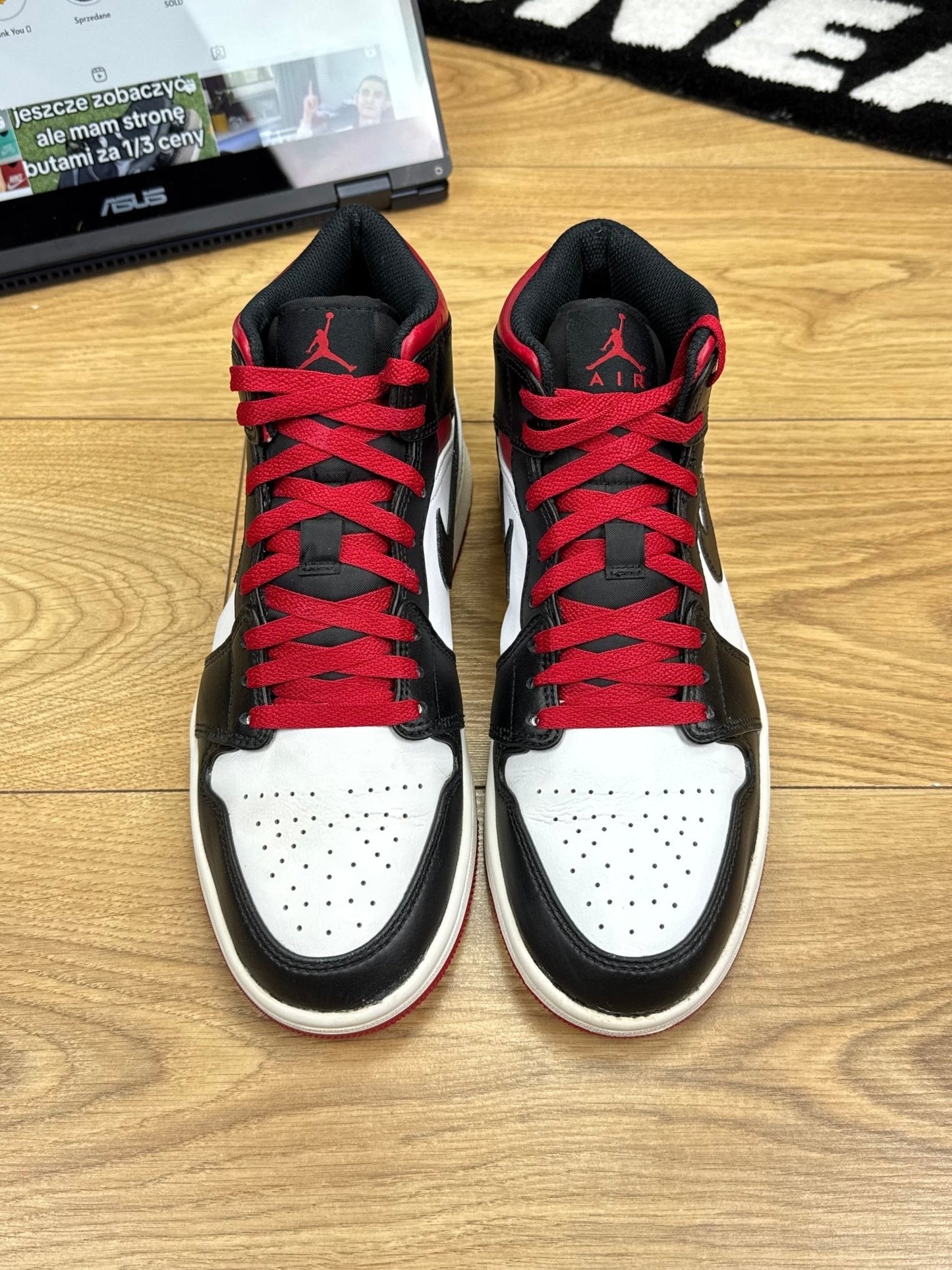 Nike Air Jordan 1 Mid (42)