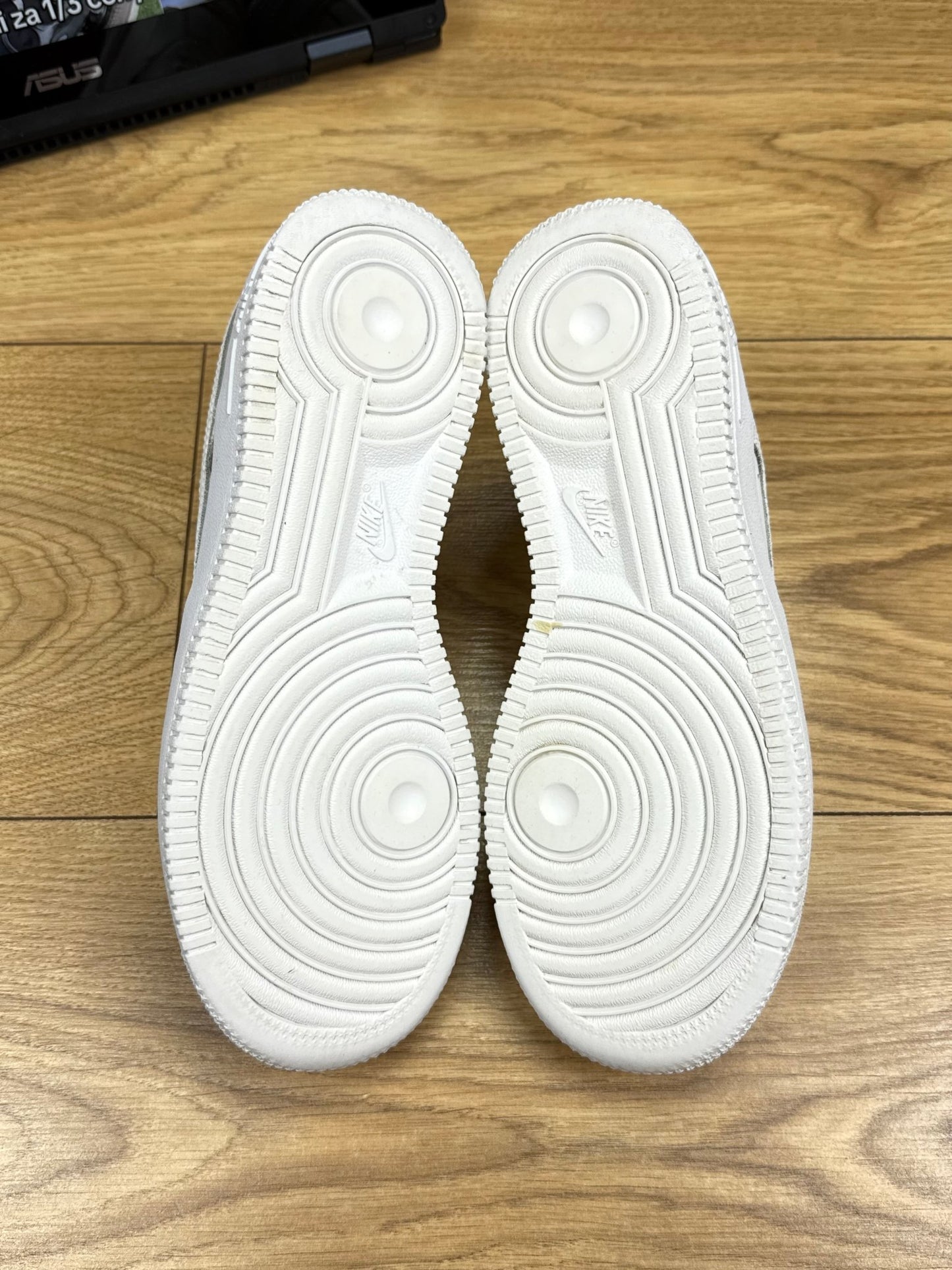 Nike Air Force 1 Low (36.5)