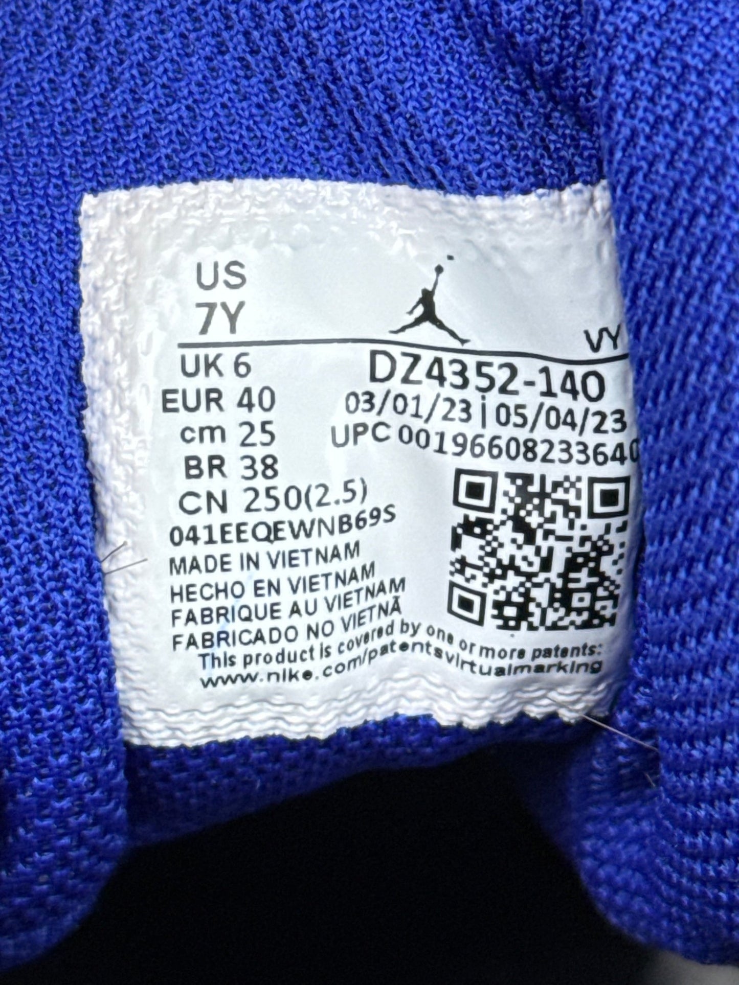 Nike Air Jordan Max Aura 5 (40)