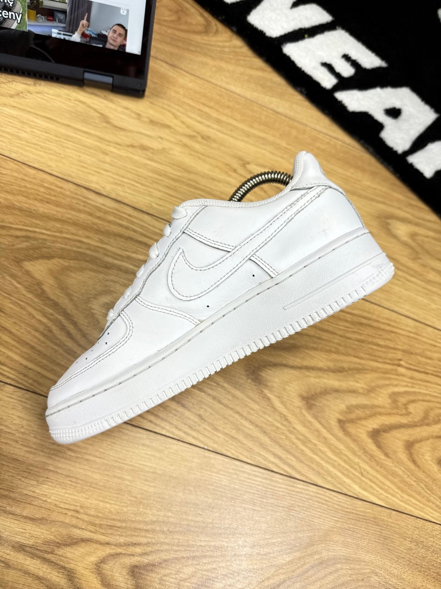 Nike Air Force 1 Low (38.5)