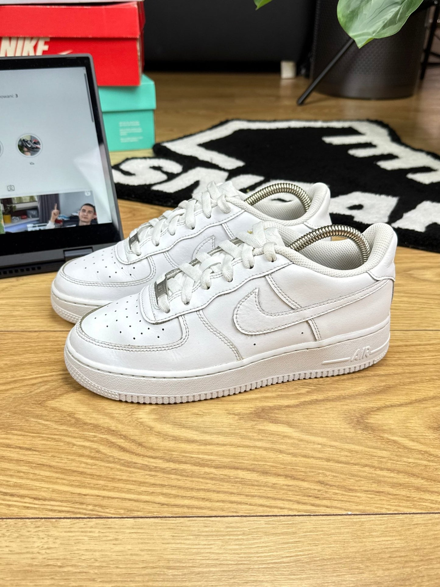Nike Air Force 1 Low (38.5)