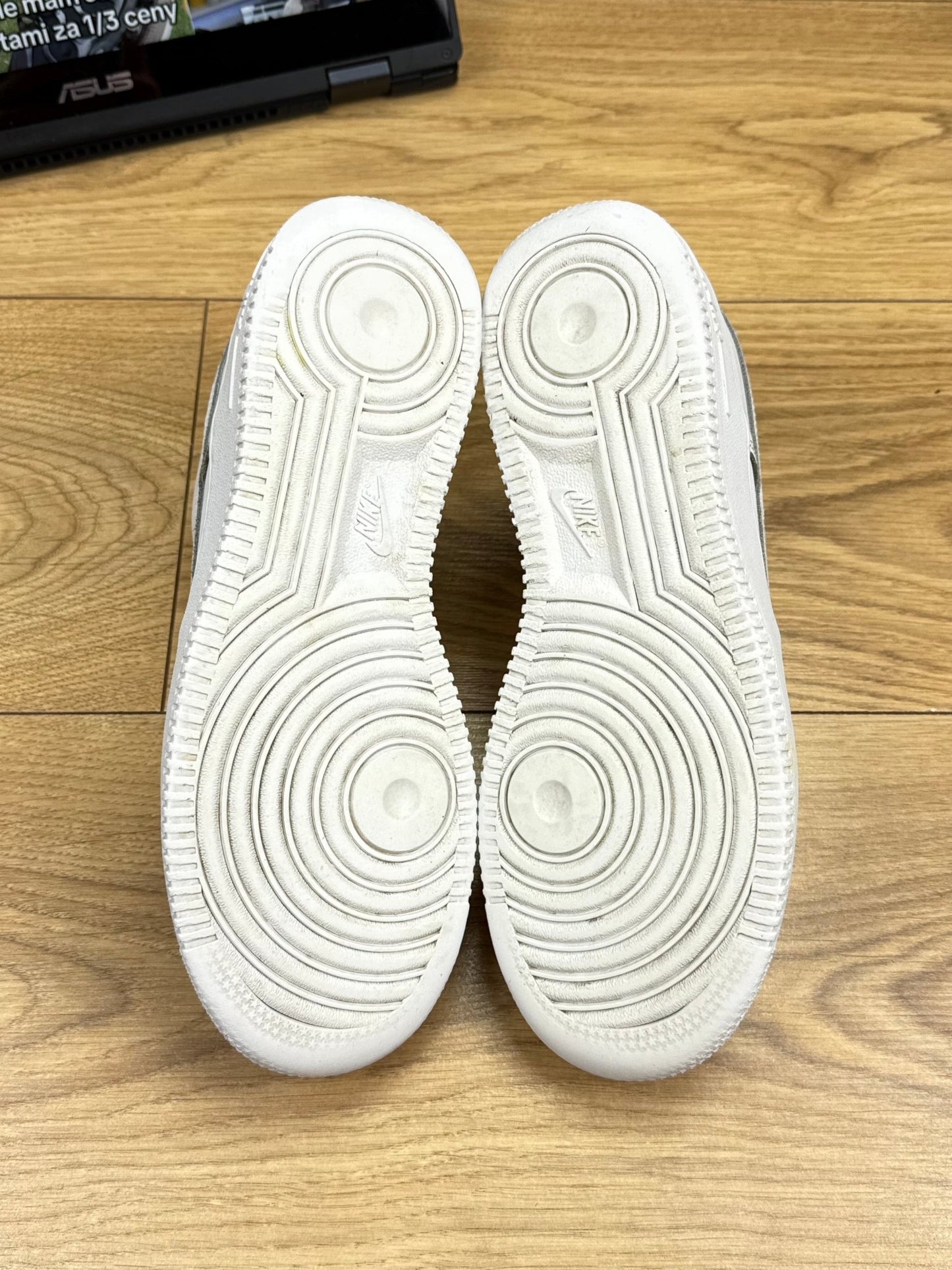 Nike Air Force 1 Low (38.5)