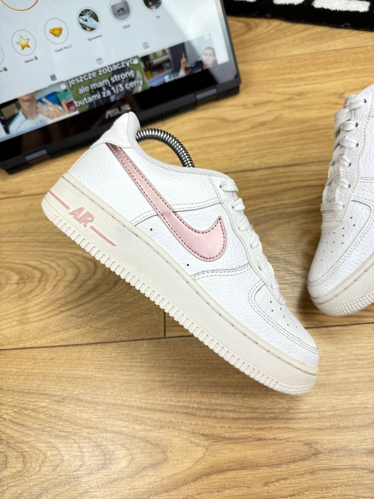 Nike Air Force 1 Low (37.5)