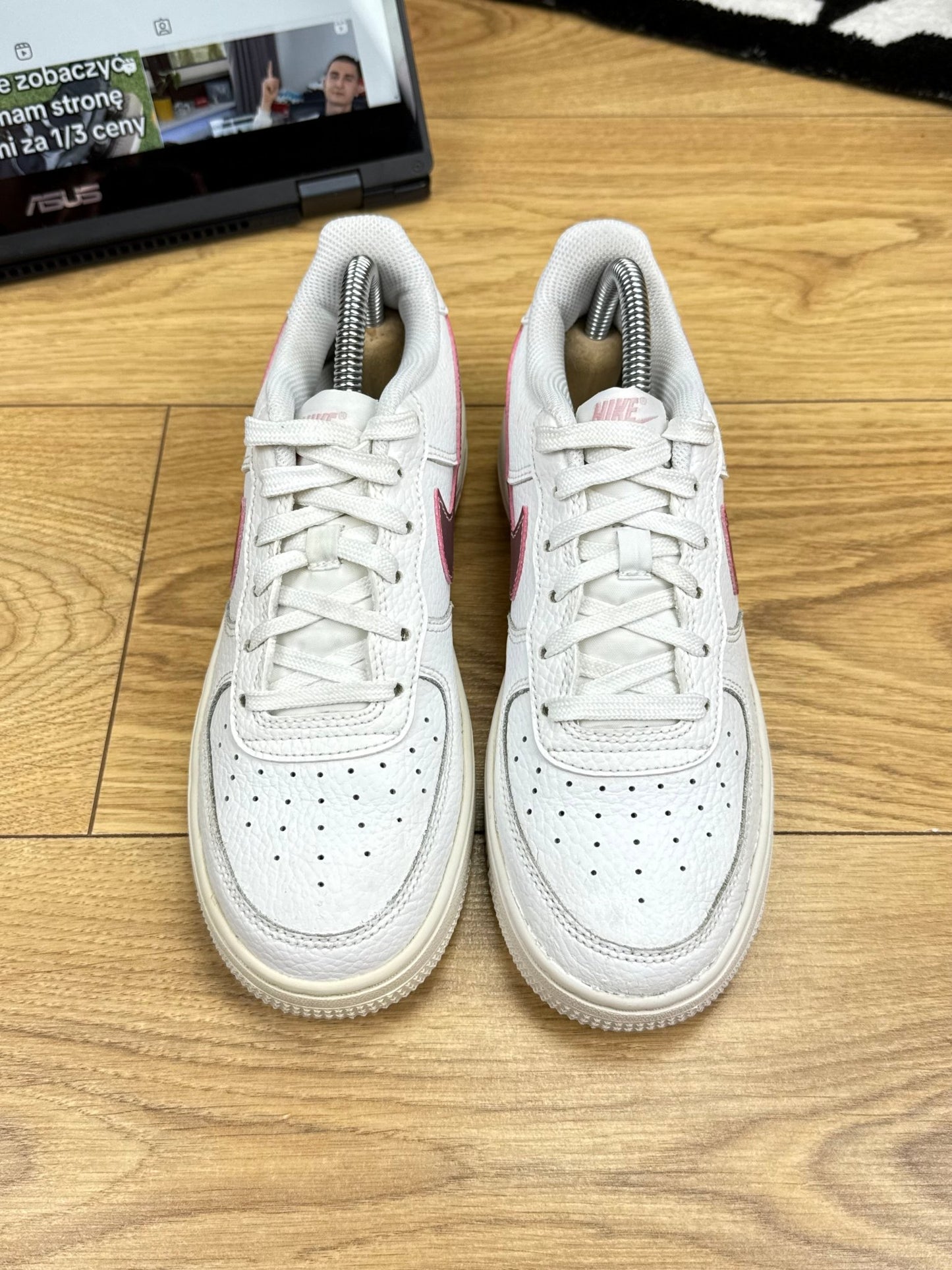 Nike Air Force 1 Low (37.5)